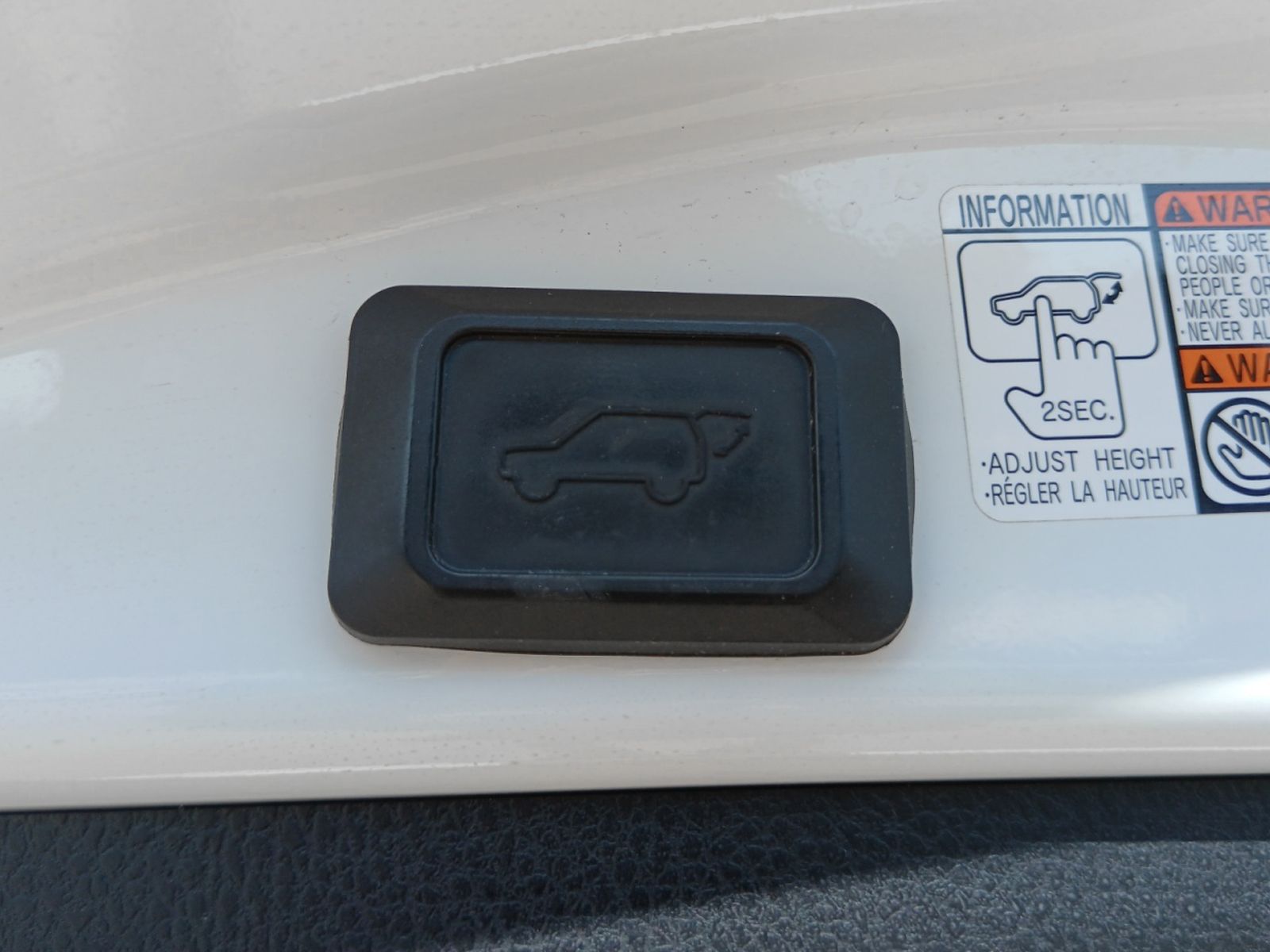 Toyota RAV4 2.5l hybrid Advance 2WD - foto 15