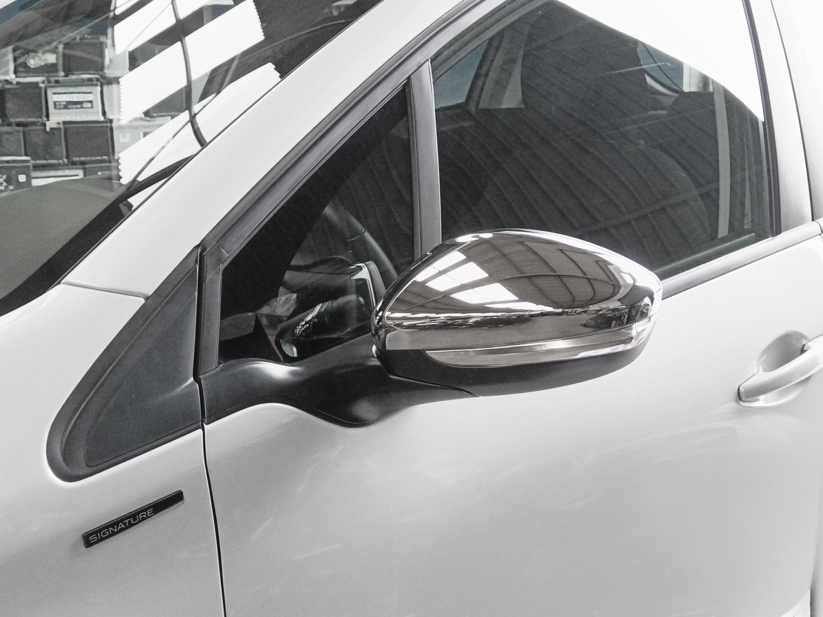 Peugeot 208 PureTech Signature - foto 24