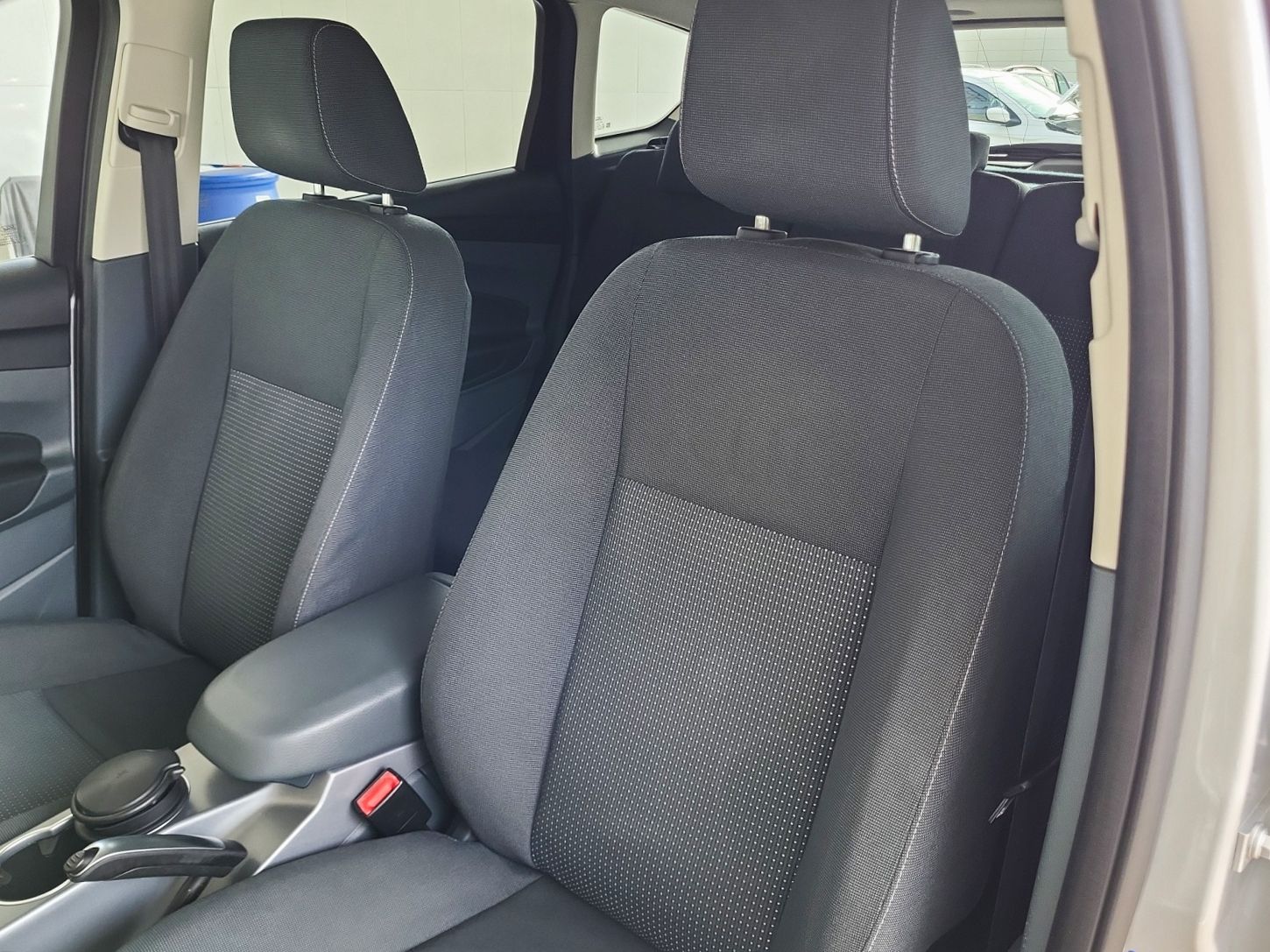 Ford C-Max 1.0 EcoBoost Trend - foto 21
