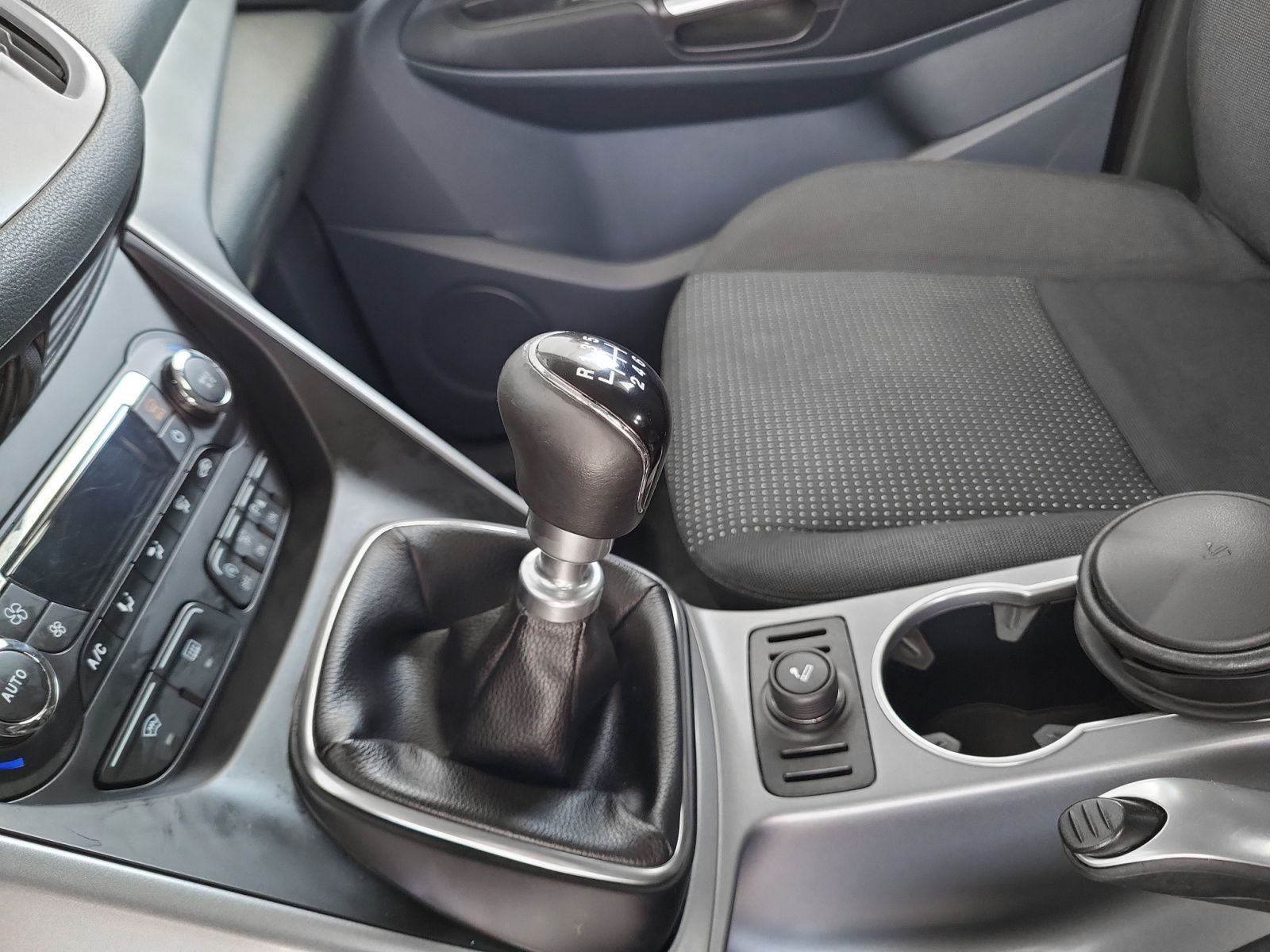 Ford C-Max 1.0 EcoBoost Trend - foto 14