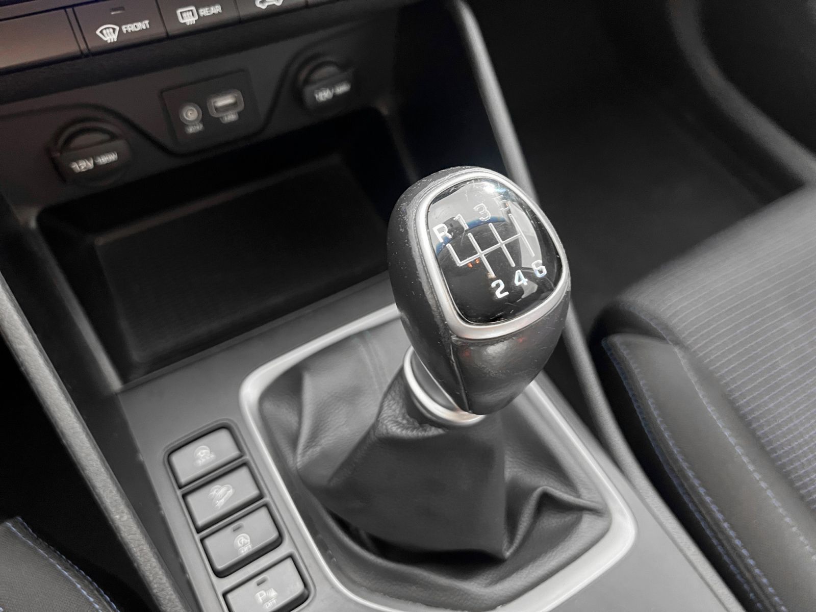 Hyundai Tucson 1.6 GDI BlueDrive Klass 4x2 - foto 15