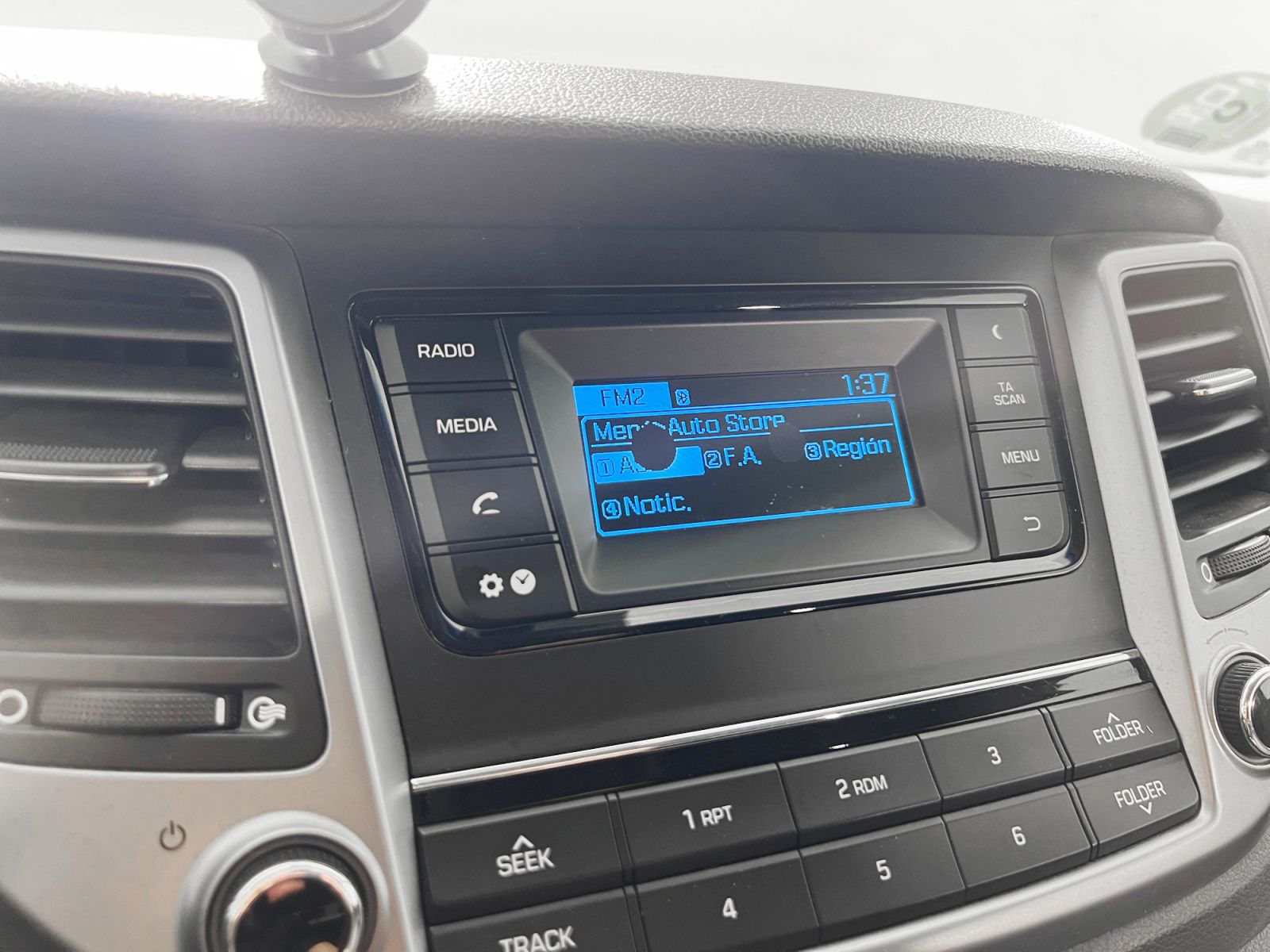 Hyundai Tucson 1.6 GDI BlueDrive Klass 4x2 - foto 17