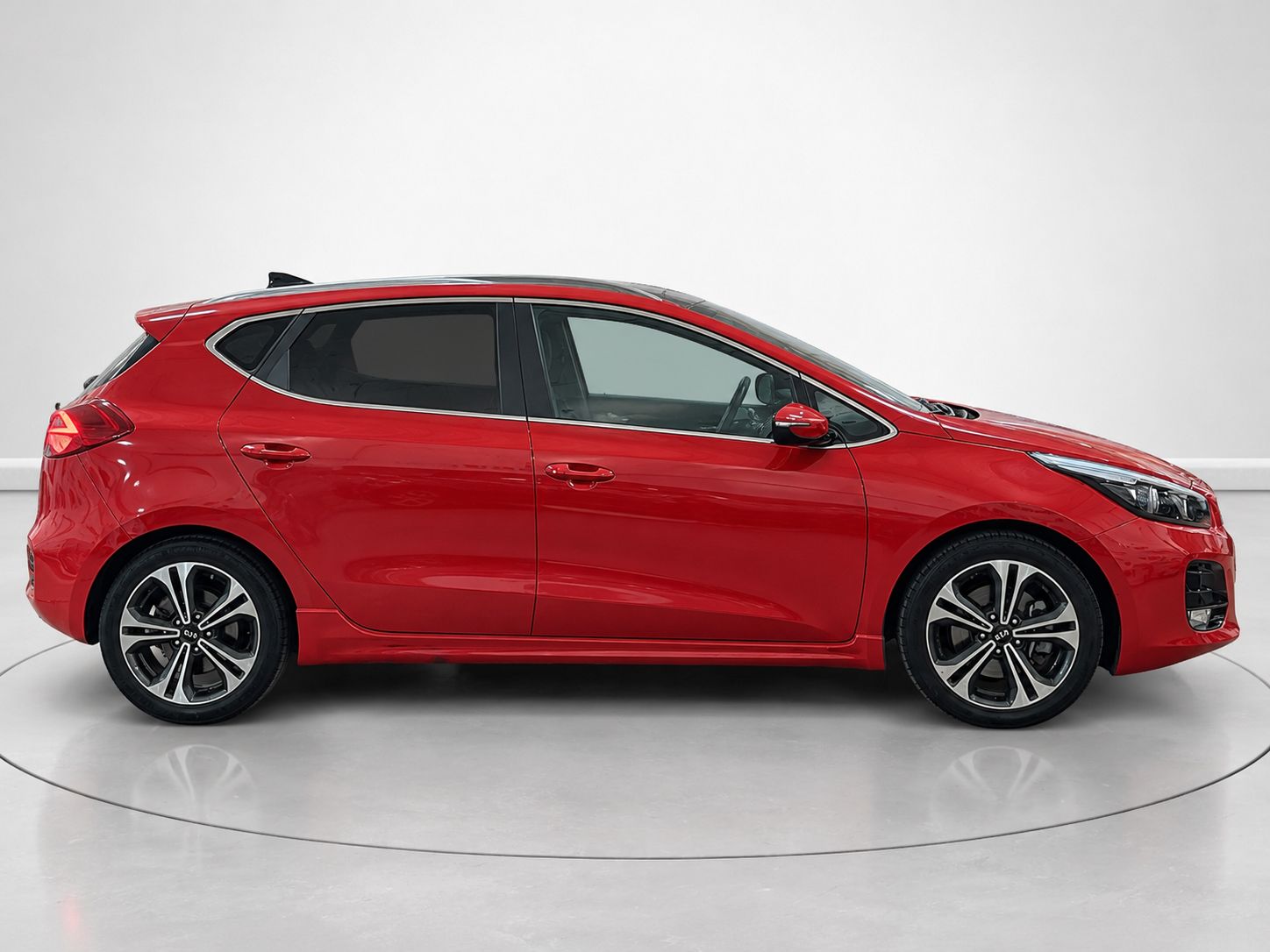 Kia Ceed 1.6 CRDi VGT GT Line - foto 2