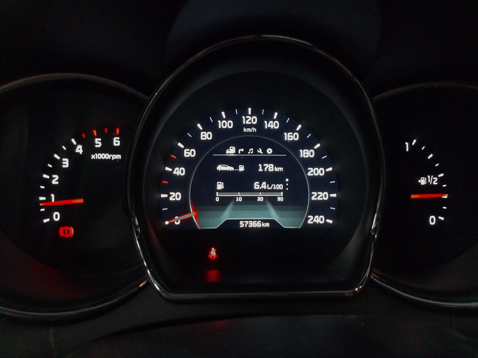 Kia Ceed 1.6 CRDi VGT GT Line - foto 16