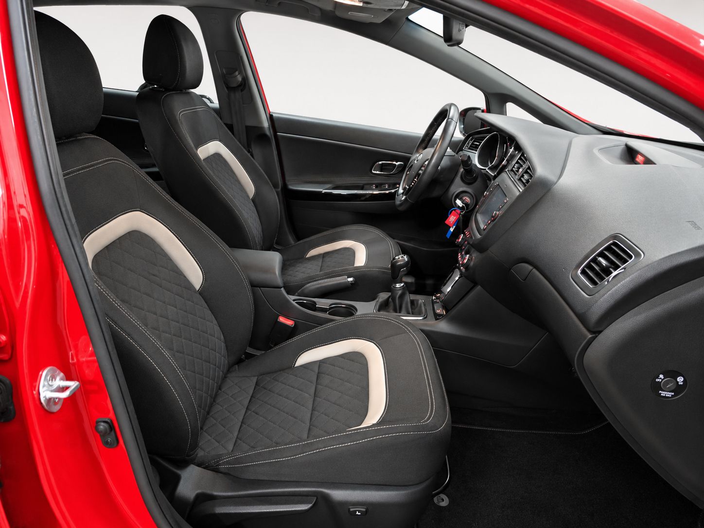 Kia Ceed 1.6 CRDi VGT GT Line - foto 13