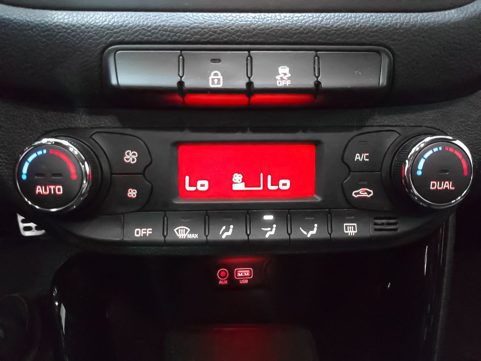 Kia Ceed 1.6 CRDi VGT GT Line - foto 22