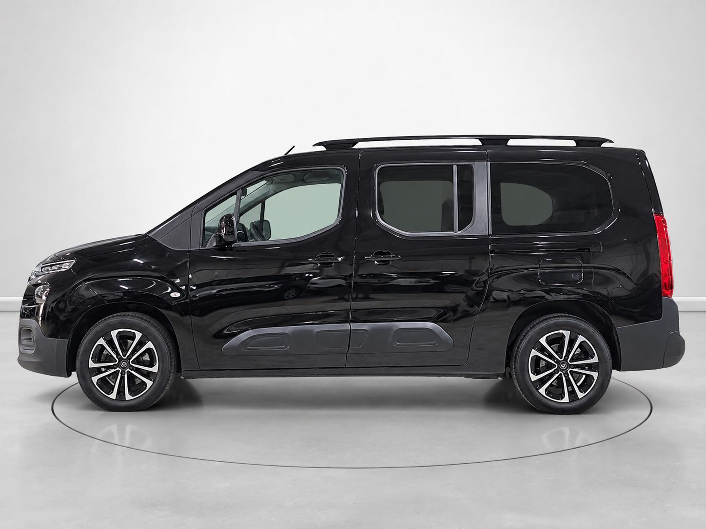 Citroën Berlingo BlueHDi 100 Talla XL Shine - foto 6