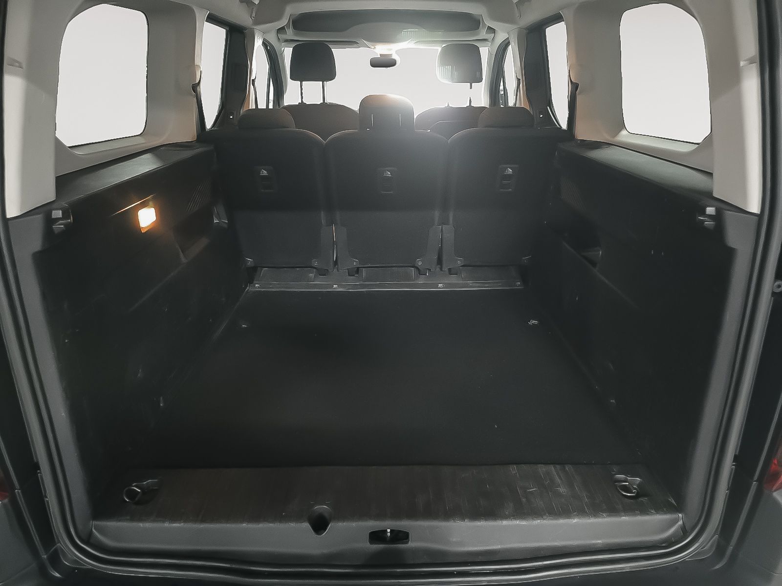 Citroën Berlingo BlueHDi 100 Talla XL Shine - foto 12