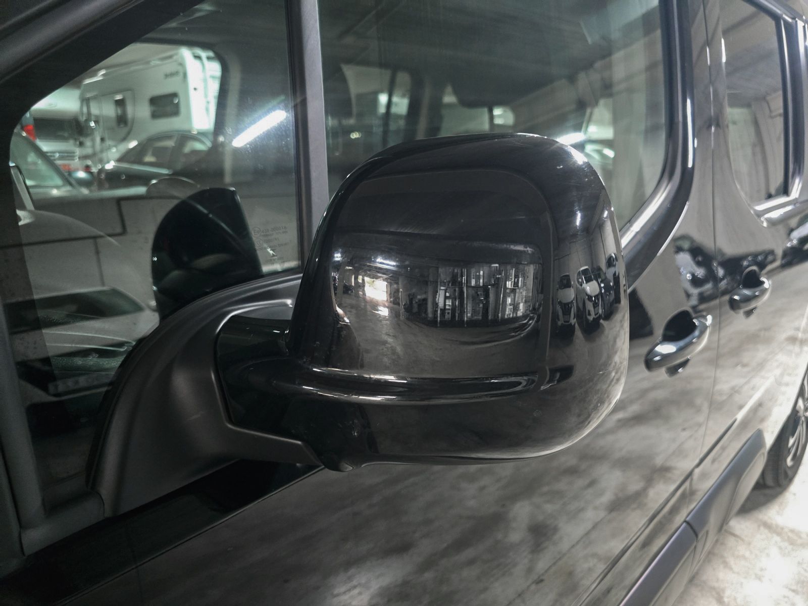 Citroën Berlingo BlueHDi 100 Talla XL Shine - foto 22