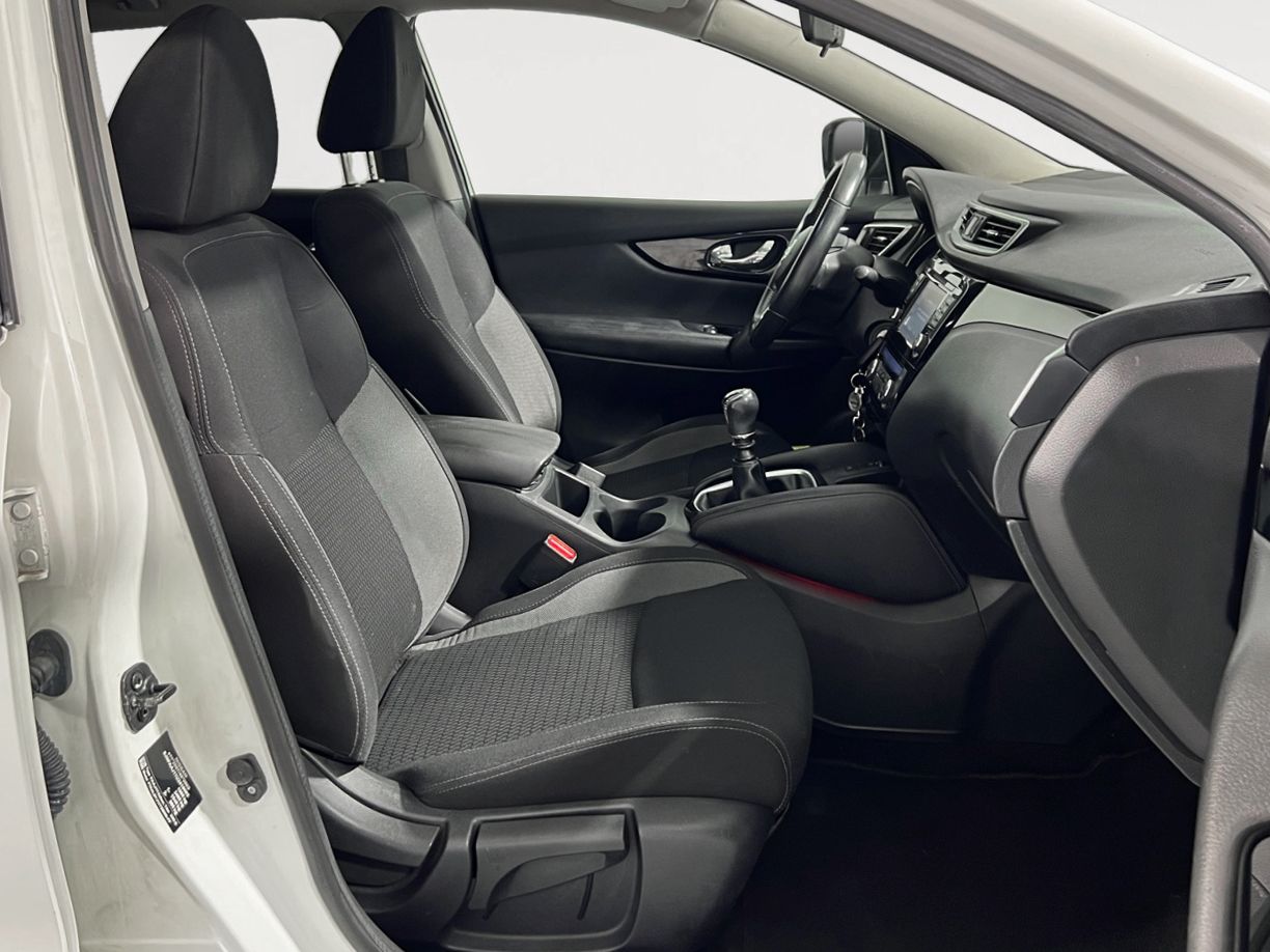Nissan Qashqai dCi 110 Visia 4x2 - foto 13