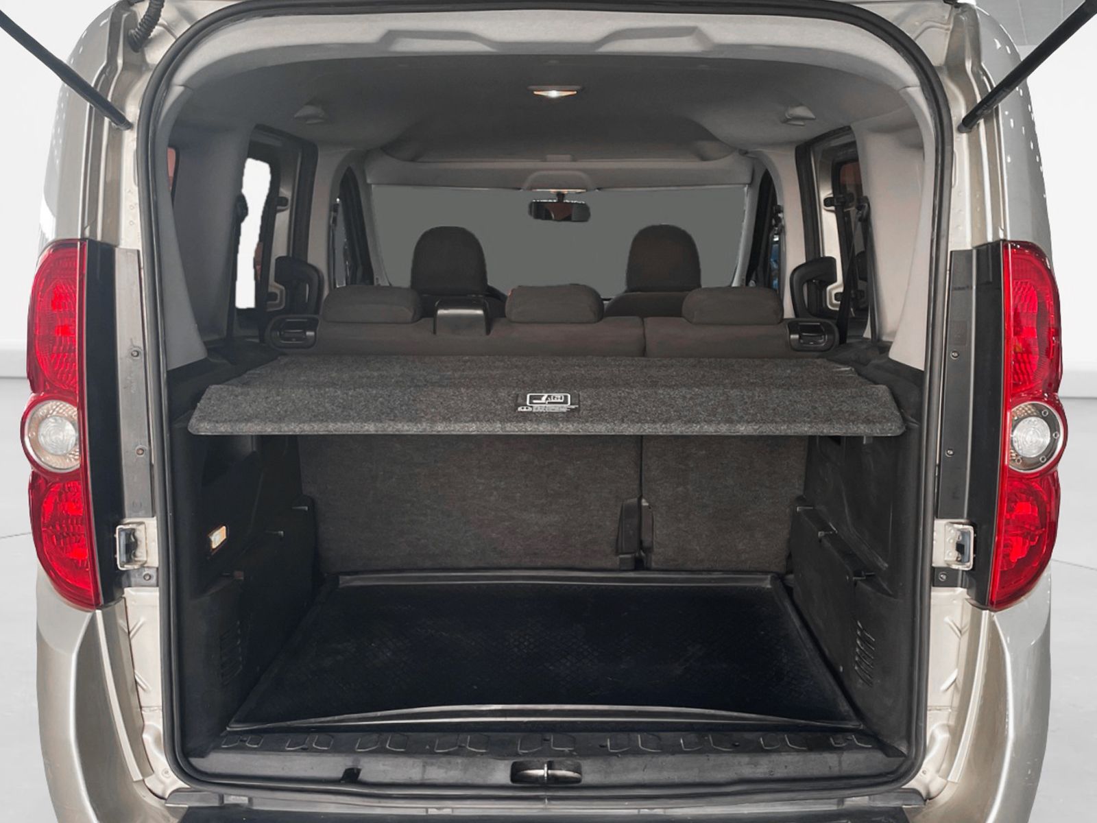 Fiat Doblò Panorama 1.6 MultiJet Dynamic - foto 13