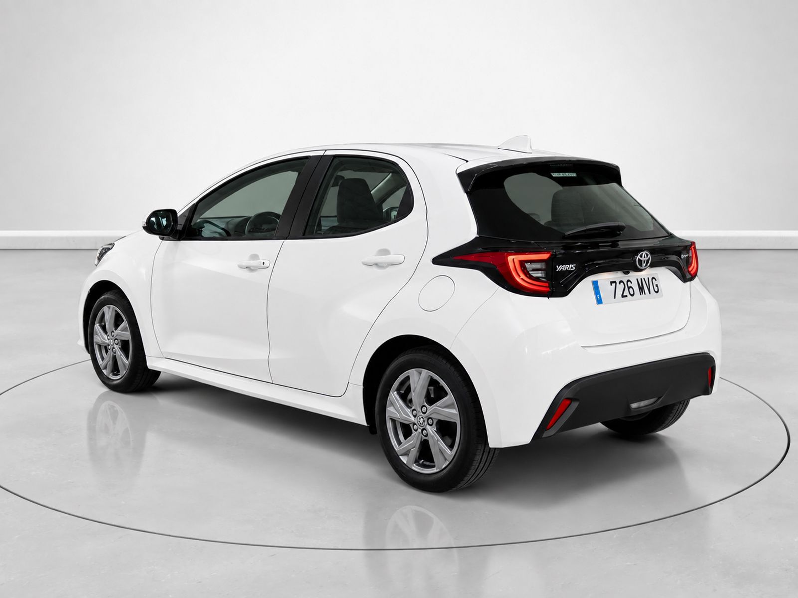 Toyota Yaris 120H Style - foto 5