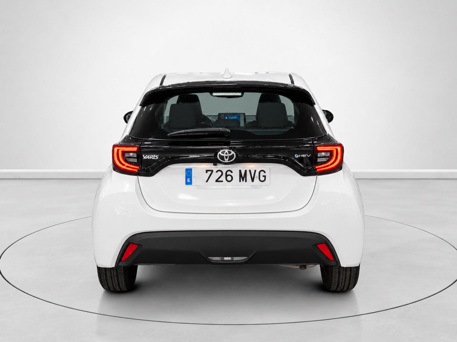 Toyota Yaris 120H Style - foto 4