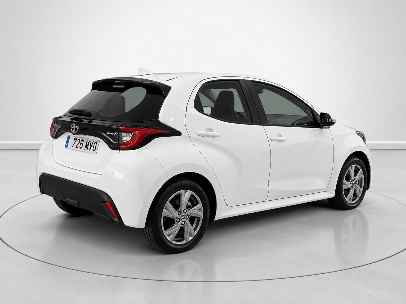 Toyota Yaris 120H Style - foto 3