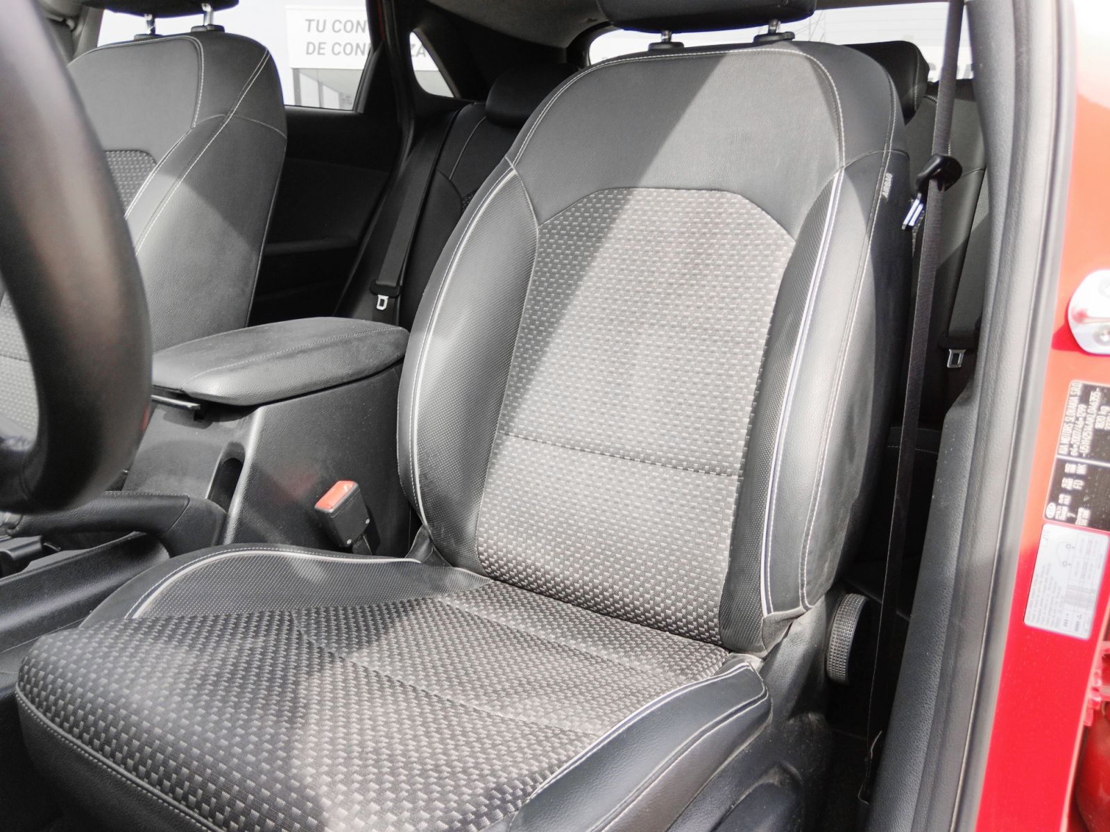 Kia Ceed 1.4 T-GDi Tech - foto 23