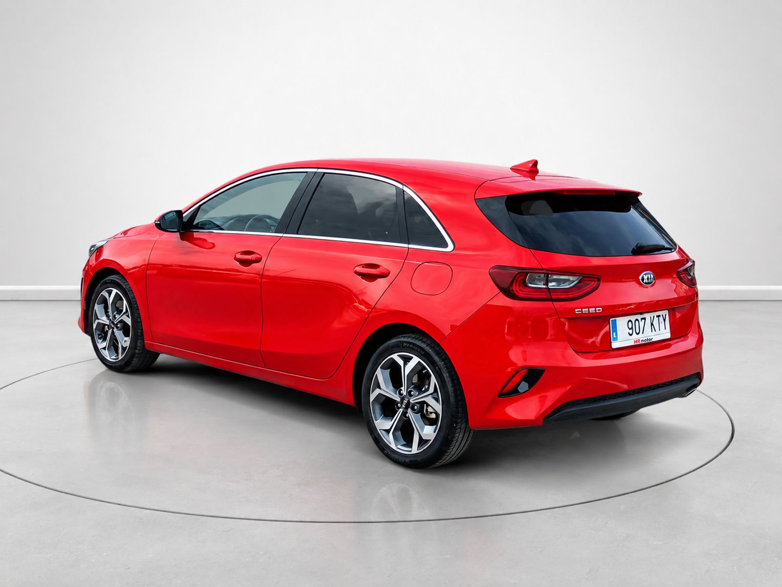 Kia Ceed 1.4 T-GDi Tech - foto 5