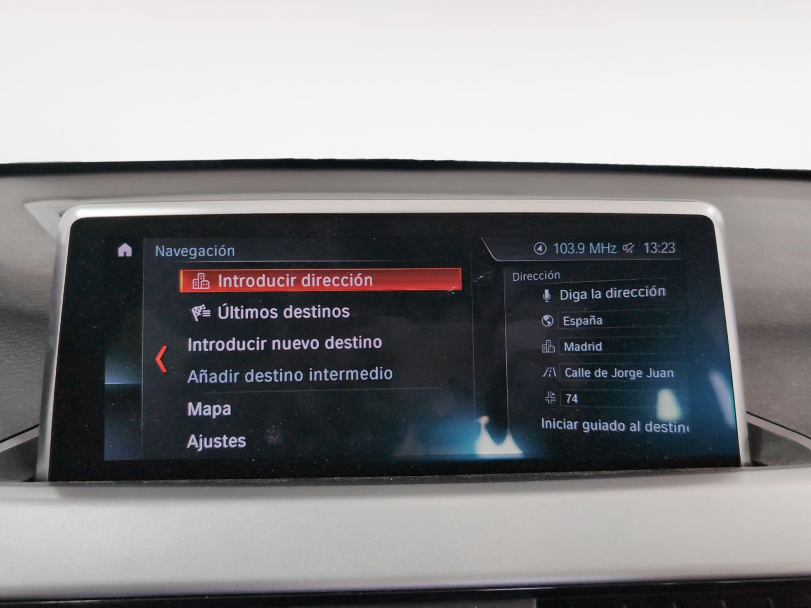 BMW X1 sDrive18d - foto 18