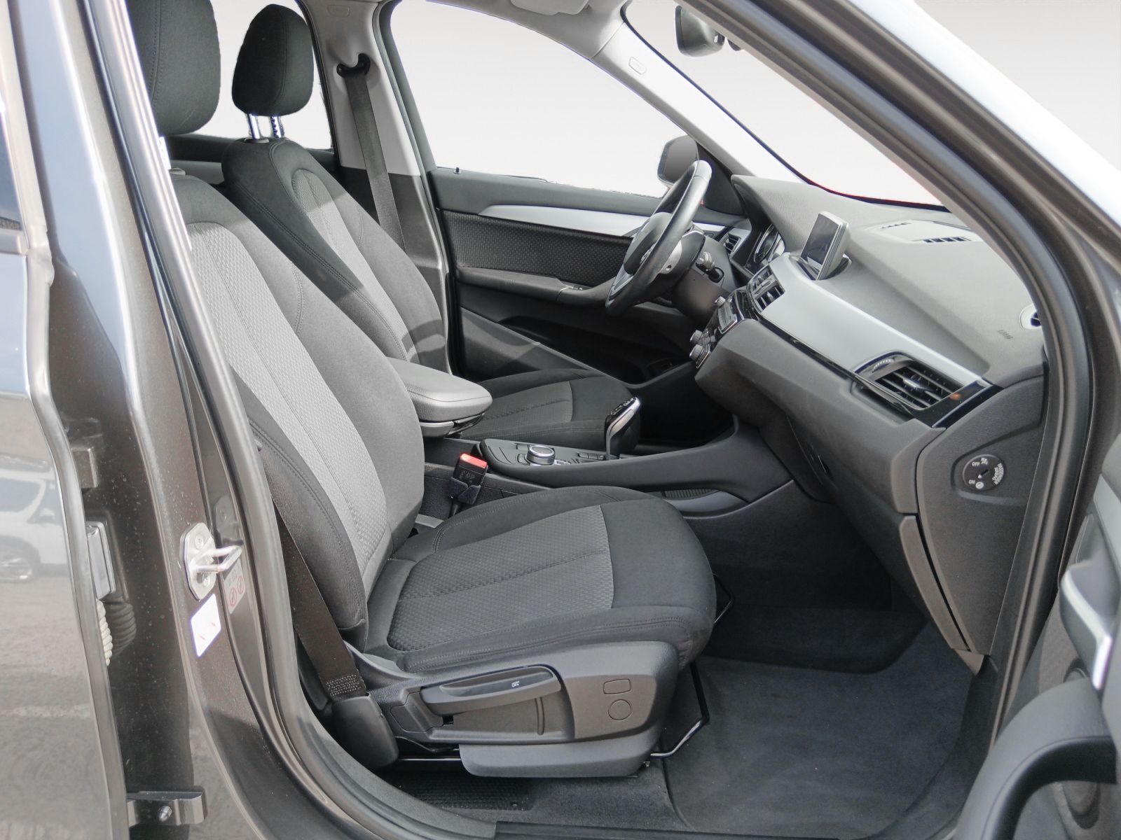 BMW X1 sDrive18d - foto 12