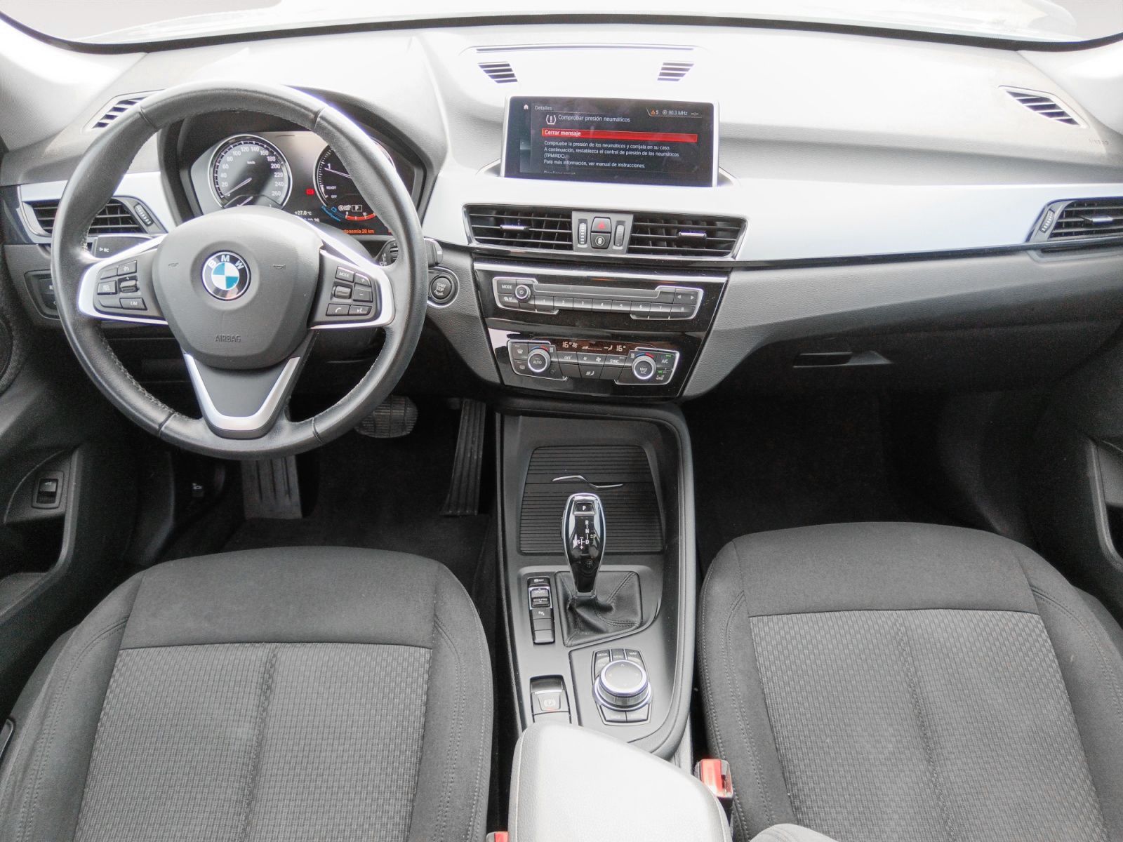BMW X1 sDrive18d - foto 8