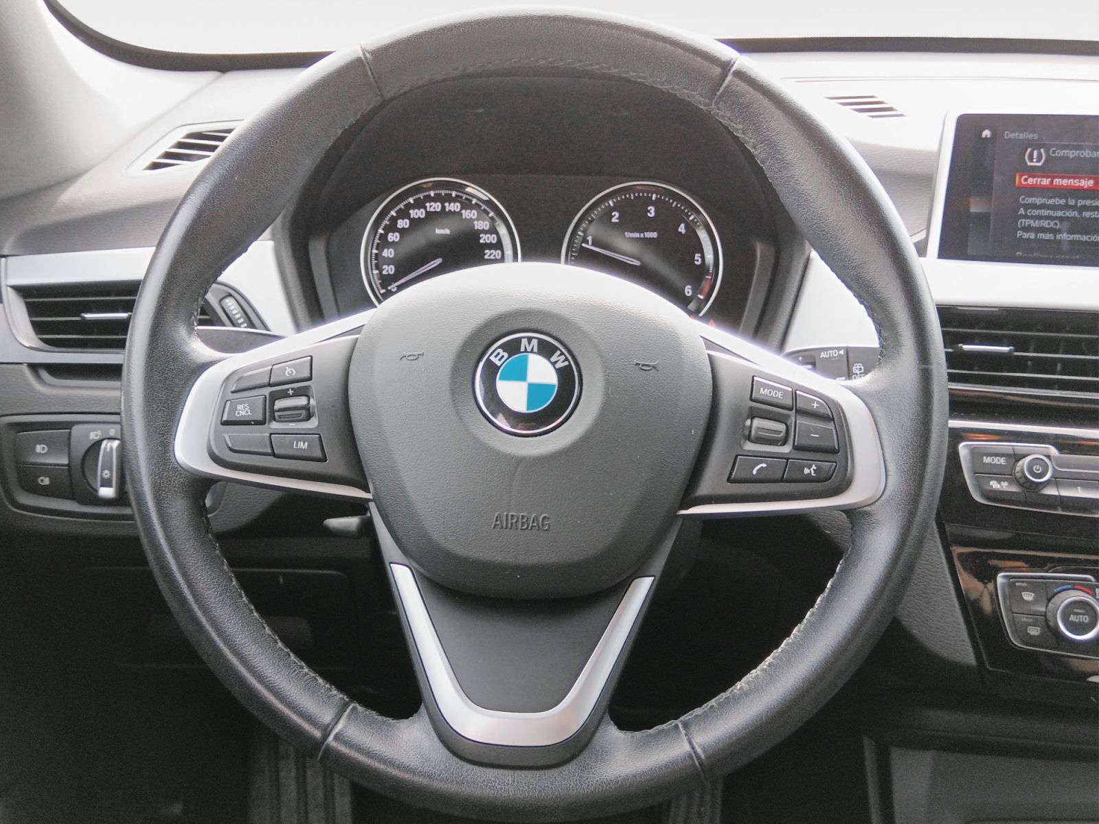 BMW X1 sDrive18d - foto 9