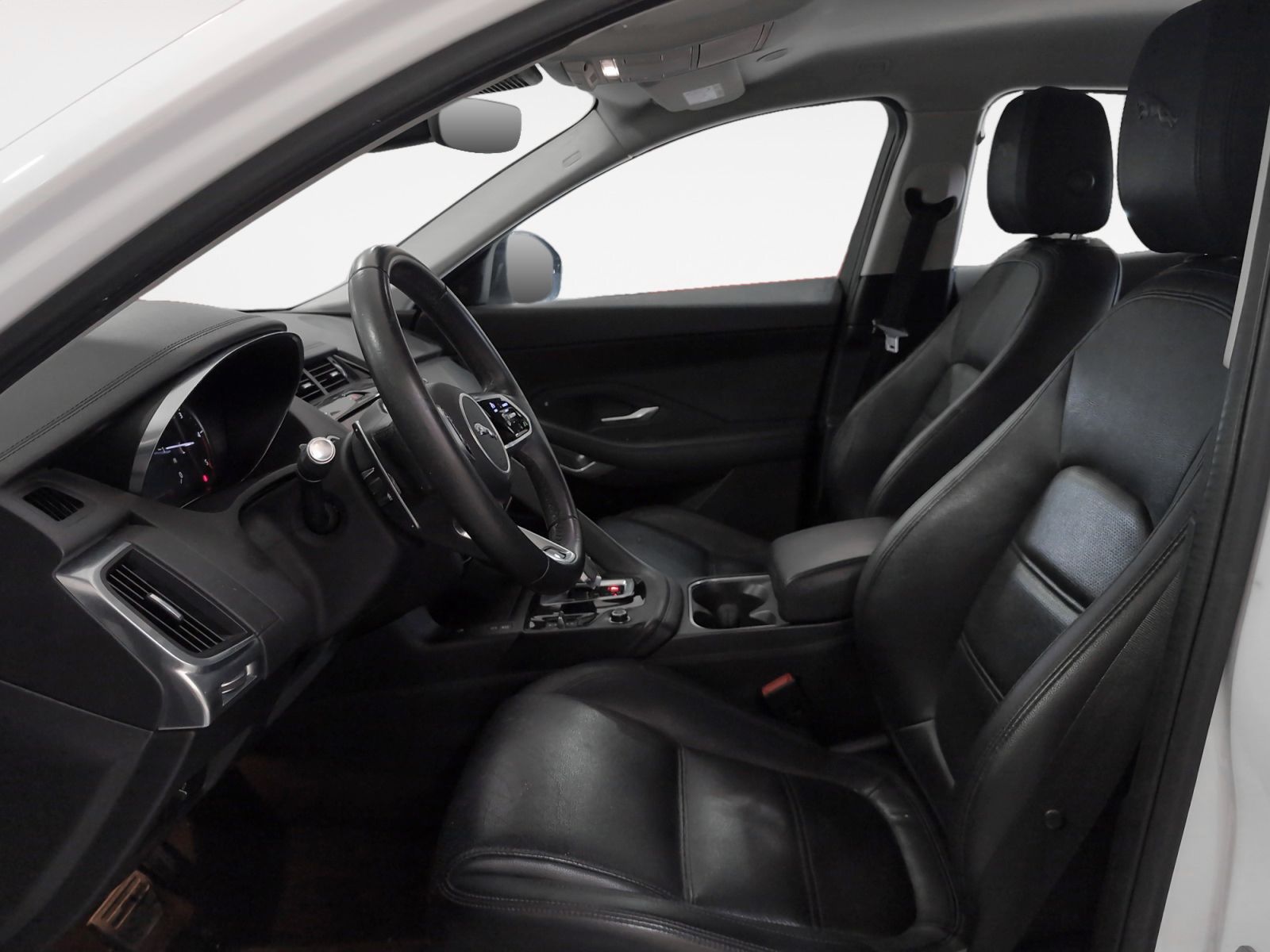 Jaguar E-Pace 2.0D MHEV S 4WD - foto 10