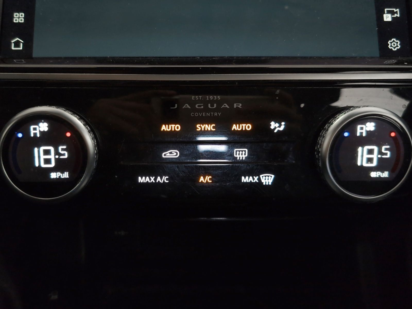 Jaguar E-Pace 2.0D MHEV S 4WD - foto 22