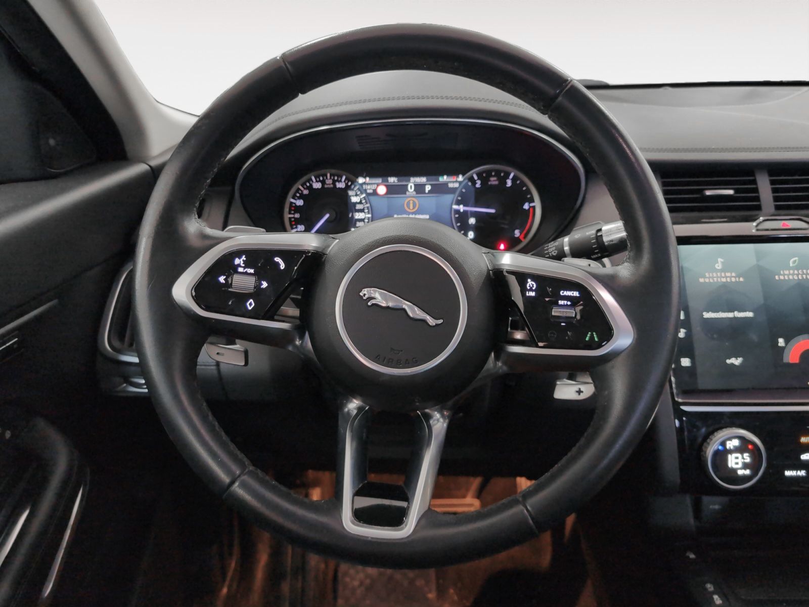 Jaguar E-Pace 2.0D MHEV S 4WD - foto 9