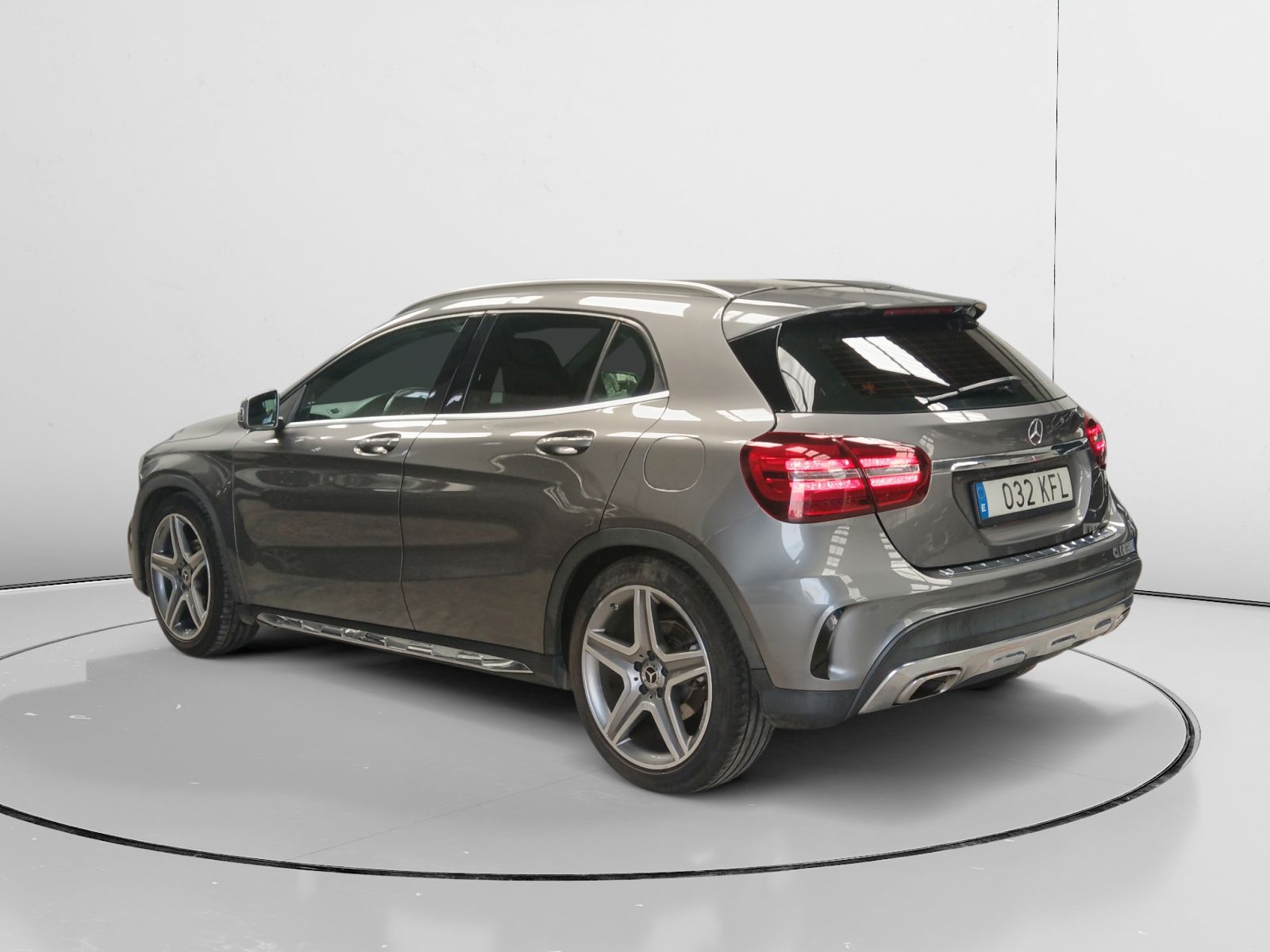 Mercedes-Benz GLA 200 d - foto 5