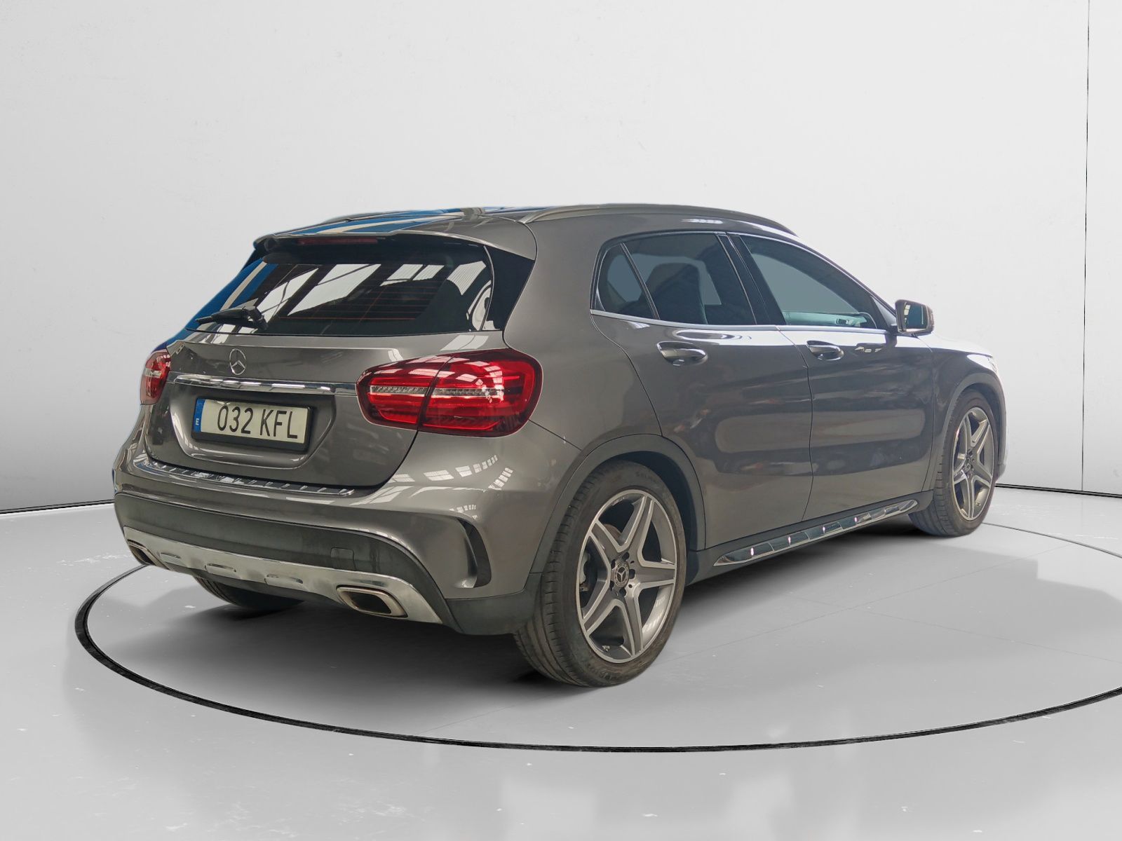 Mercedes-Benz GLA 200 d - foto 3