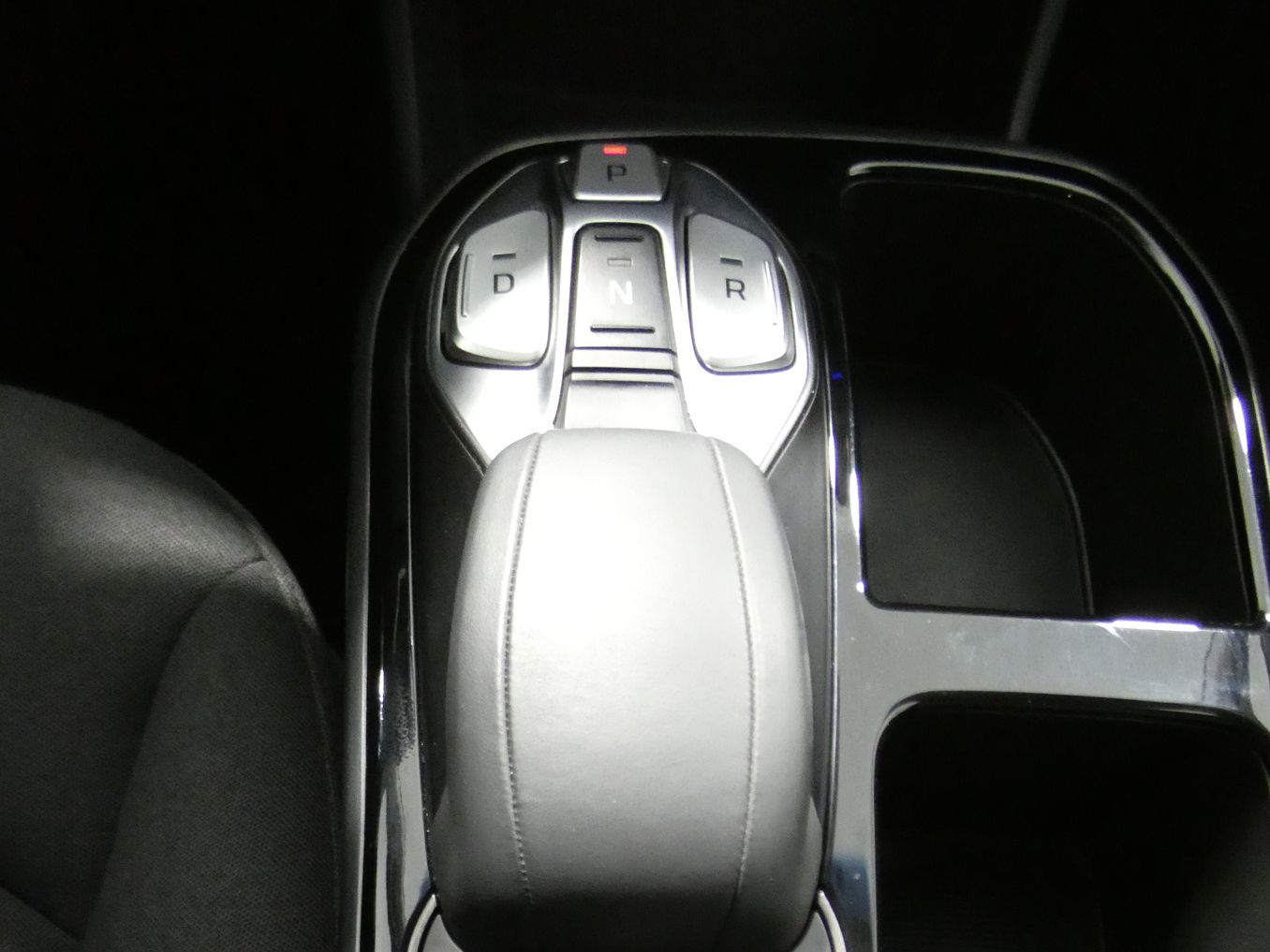 Hyundai Ioniq EV Klass - foto 13