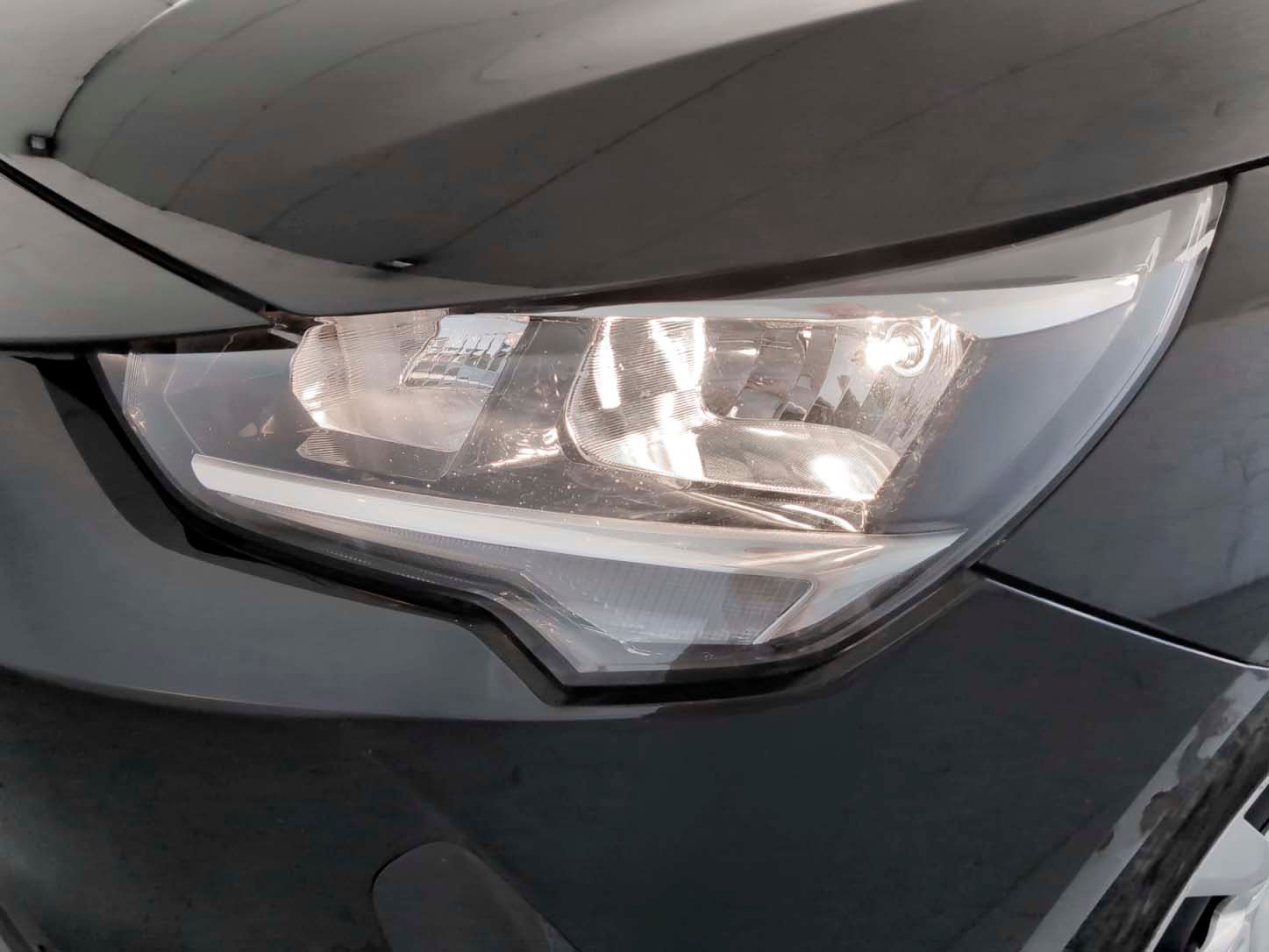Opel Corsa 1.2 XEL Edition - foto 23