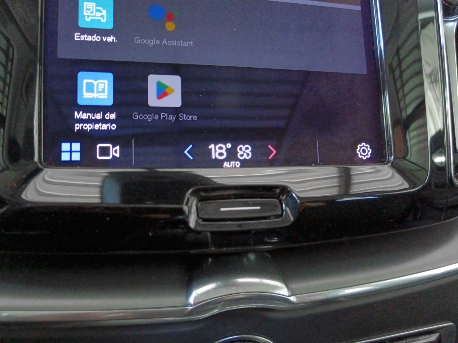 Volvo XC60 T6 Recharge Core AWD - foto 24