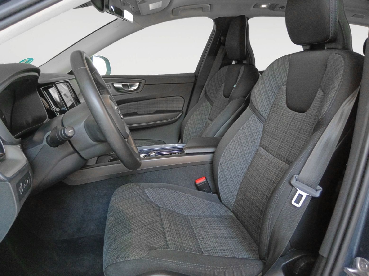 Volvo XC60 T6 Recharge Core AWD - foto 10