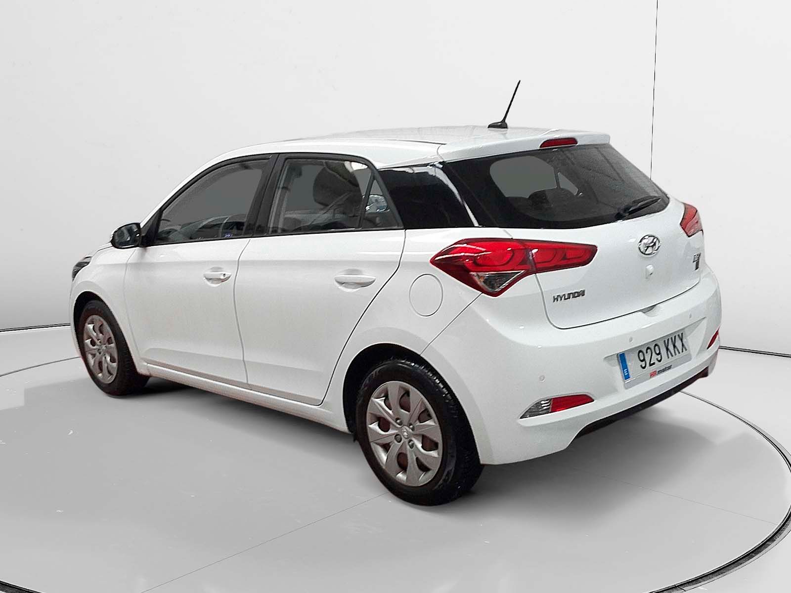 Hyundai i20 1.4 CRDi Link - foto 5