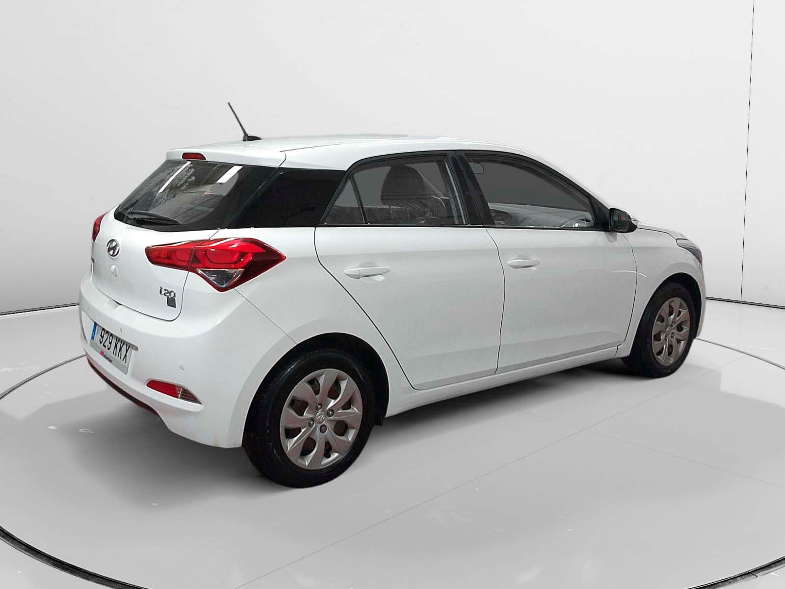 Hyundai i20 1.4 CRDi Link - foto 3