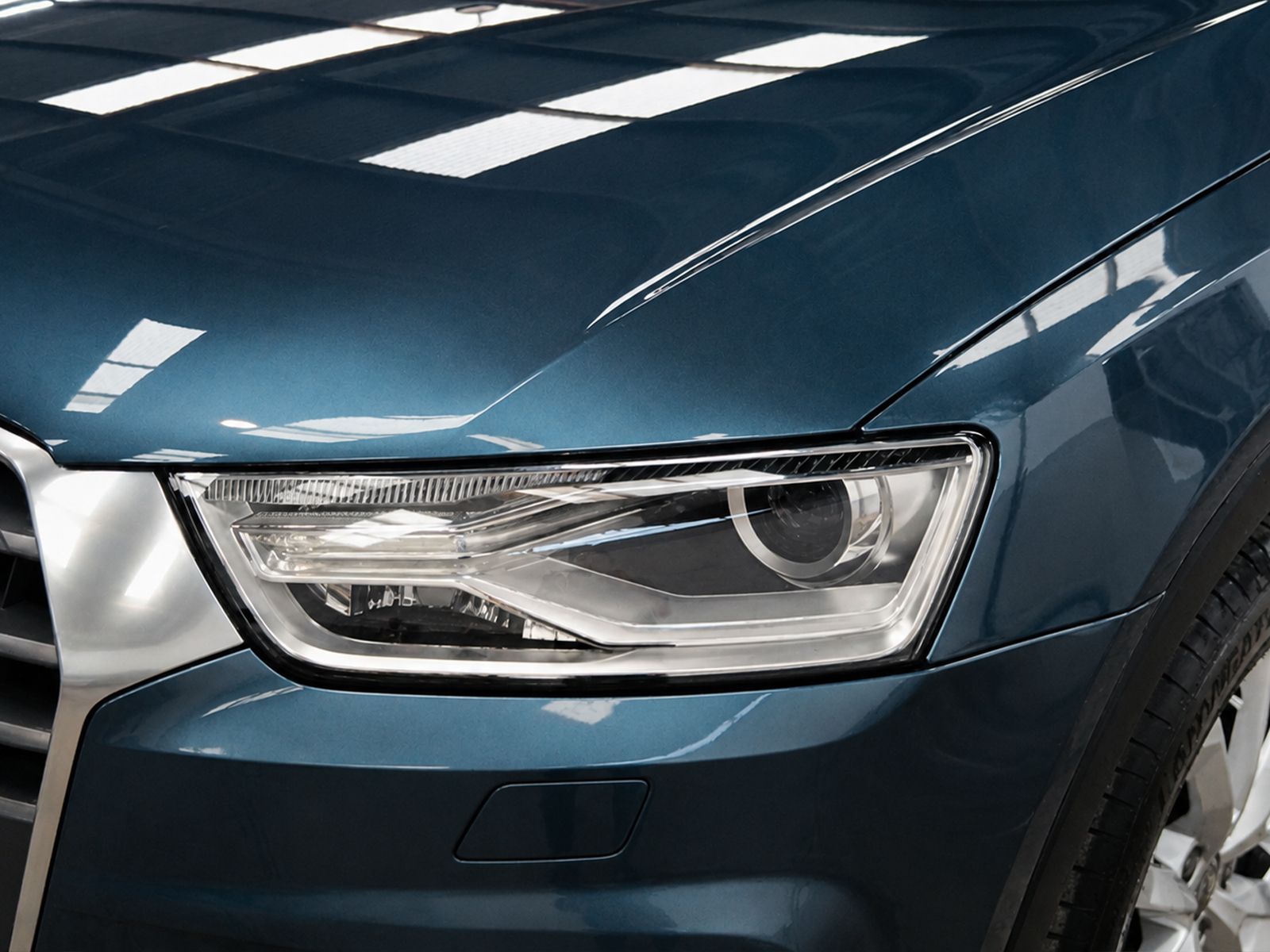 Audi Q3 design edition 2.0 TDI - foto 22