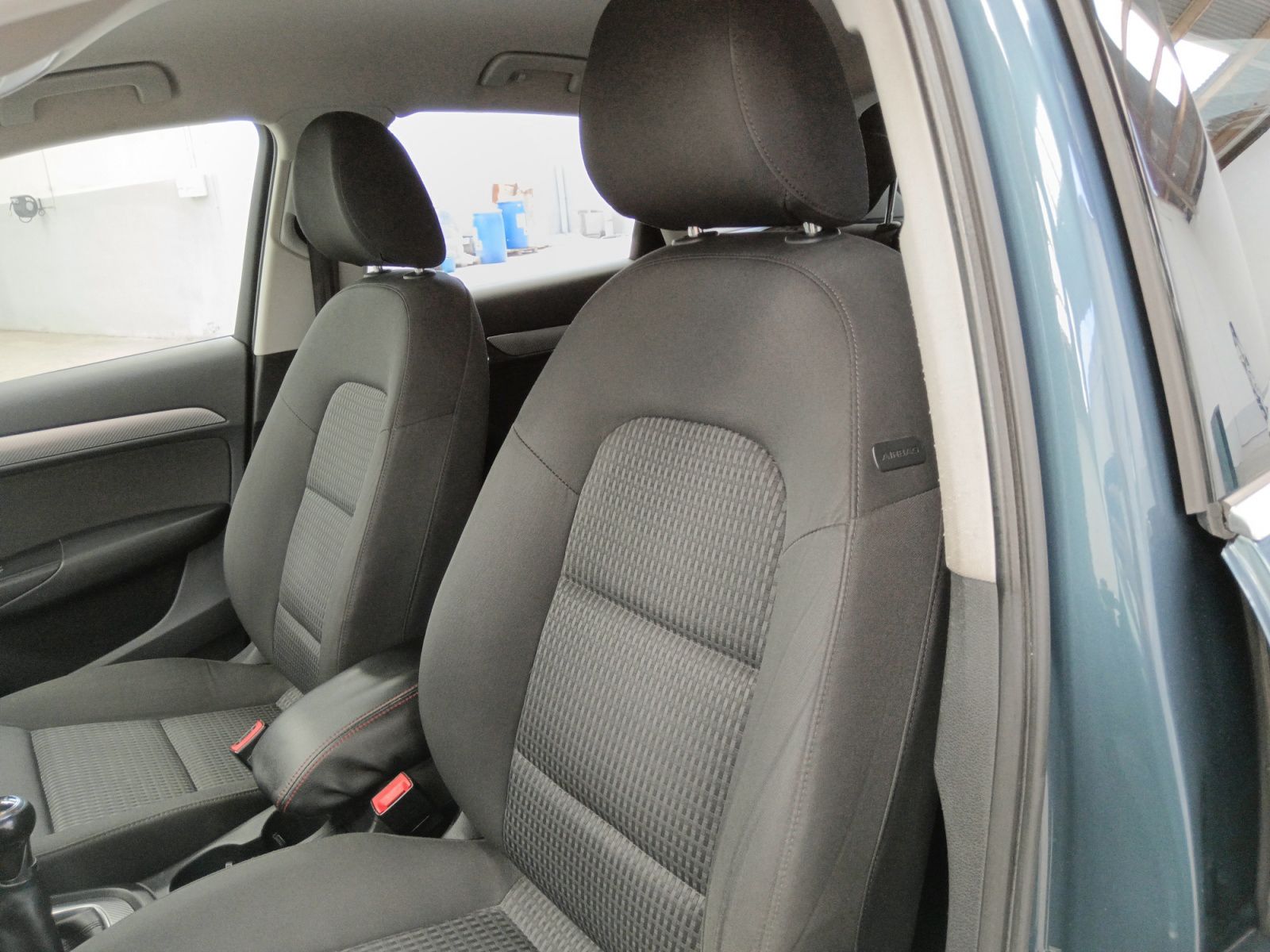 Audi Q3 design edition 2.0 TDI - foto 20