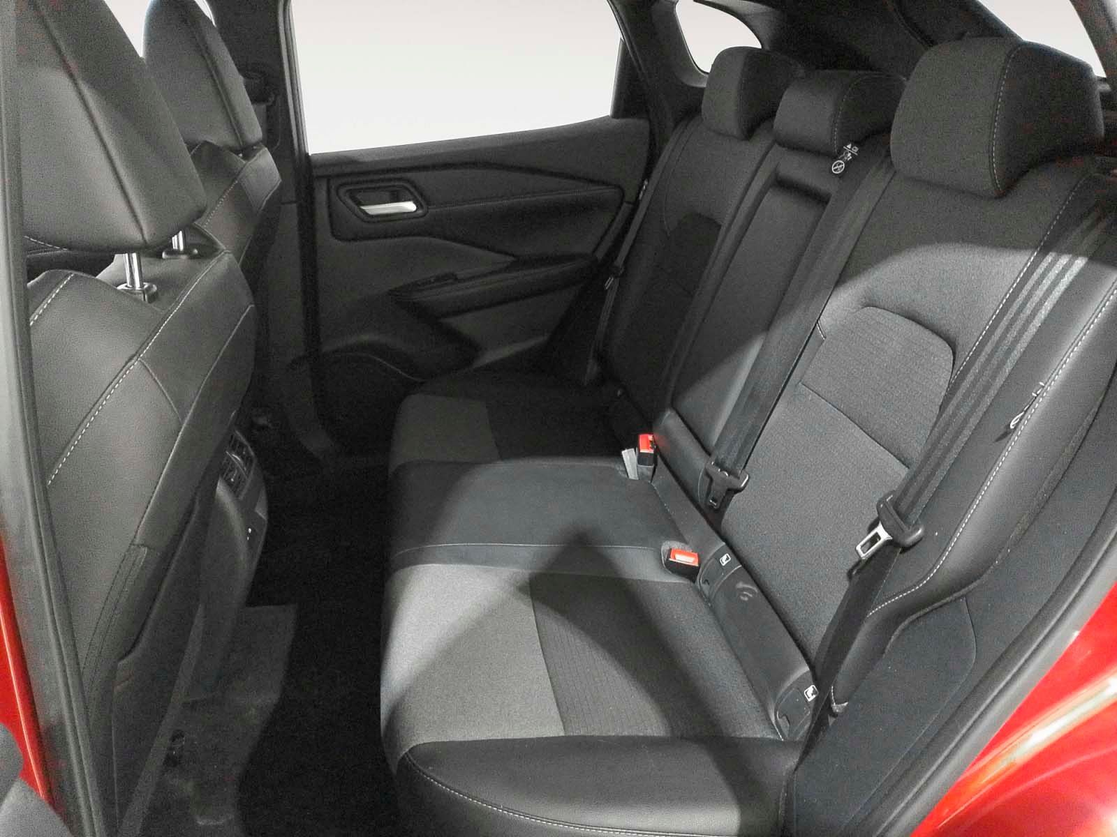 Nissan Qashqai DIG-T 160 N-Connecta 4x2 CVT - foto 11