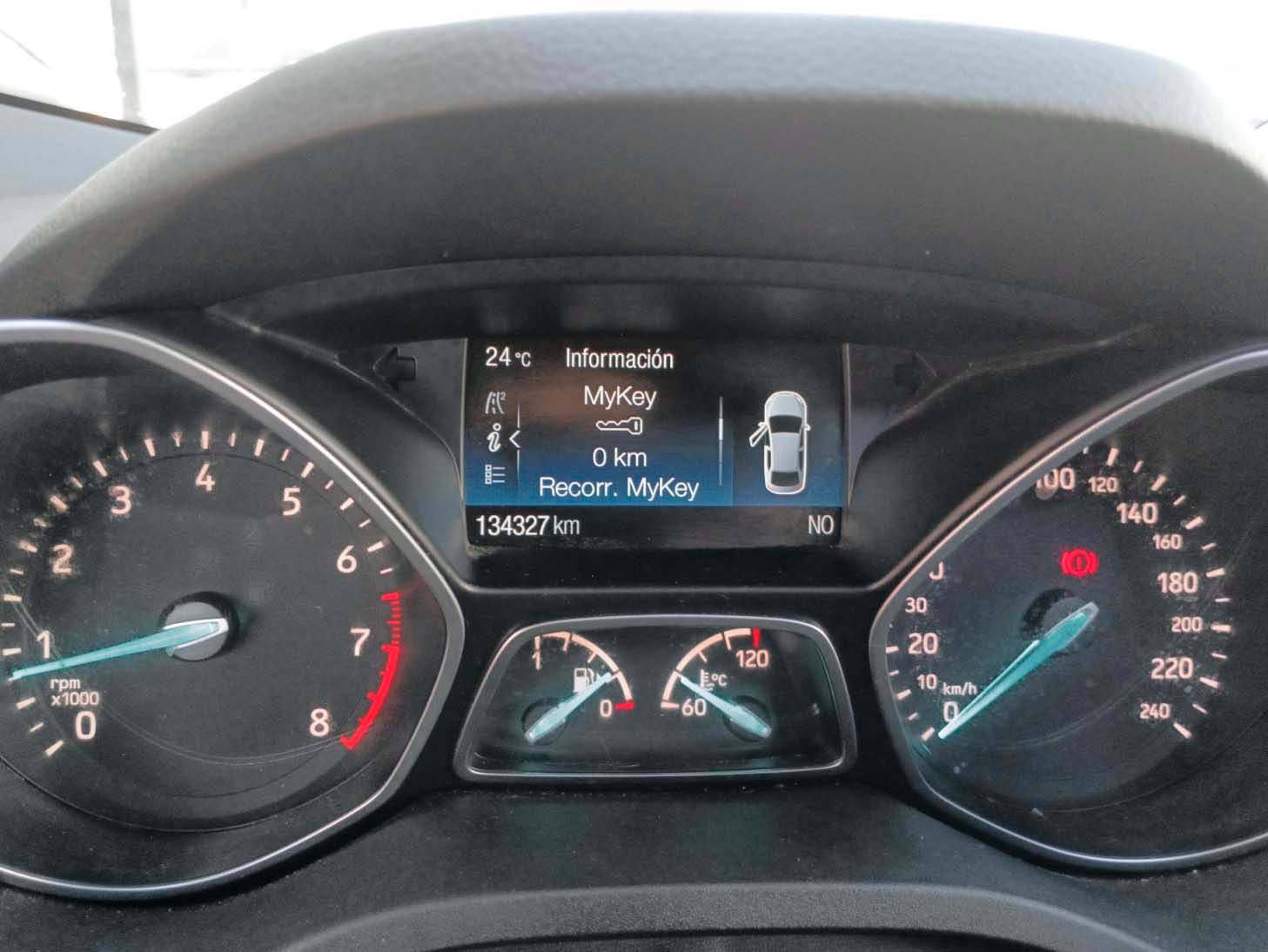 Ford Kuga 1.5 EcoBoost ST-Line 4x2 - foto 14