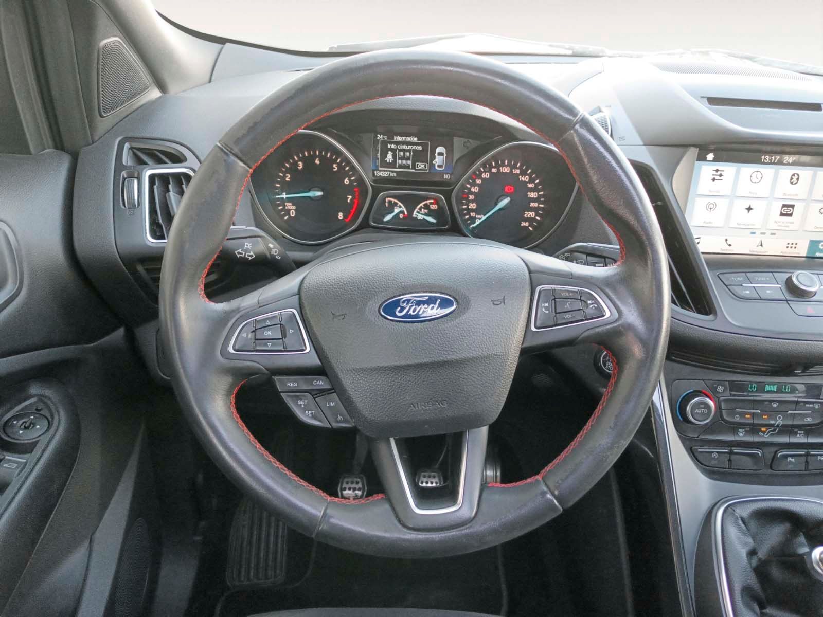 Ford Kuga 1.5 EcoBoost ST-Line 4x2 - foto 8