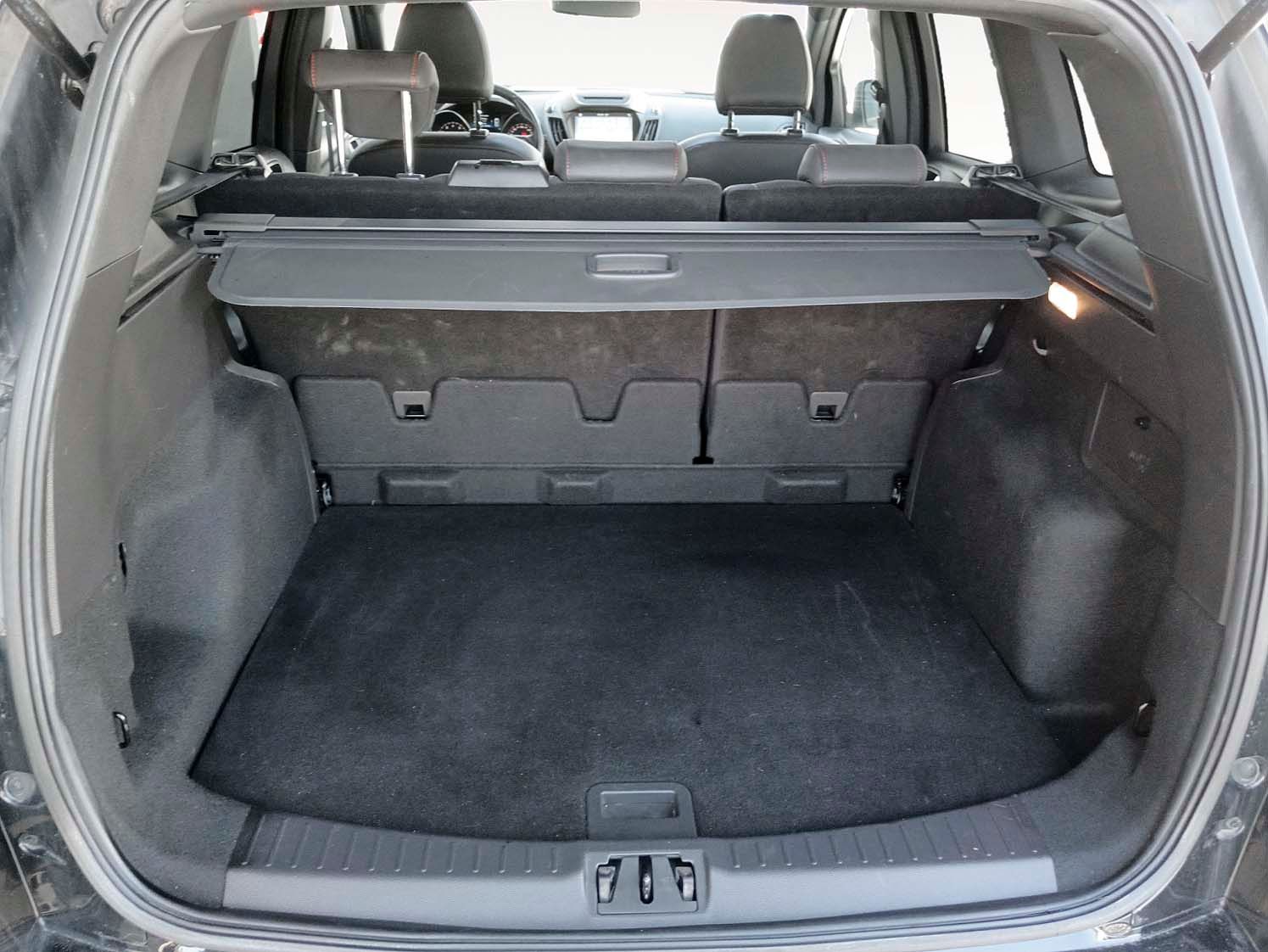 Ford Kuga 1.5 EcoBoost ST-Line 4x2 - foto 12
