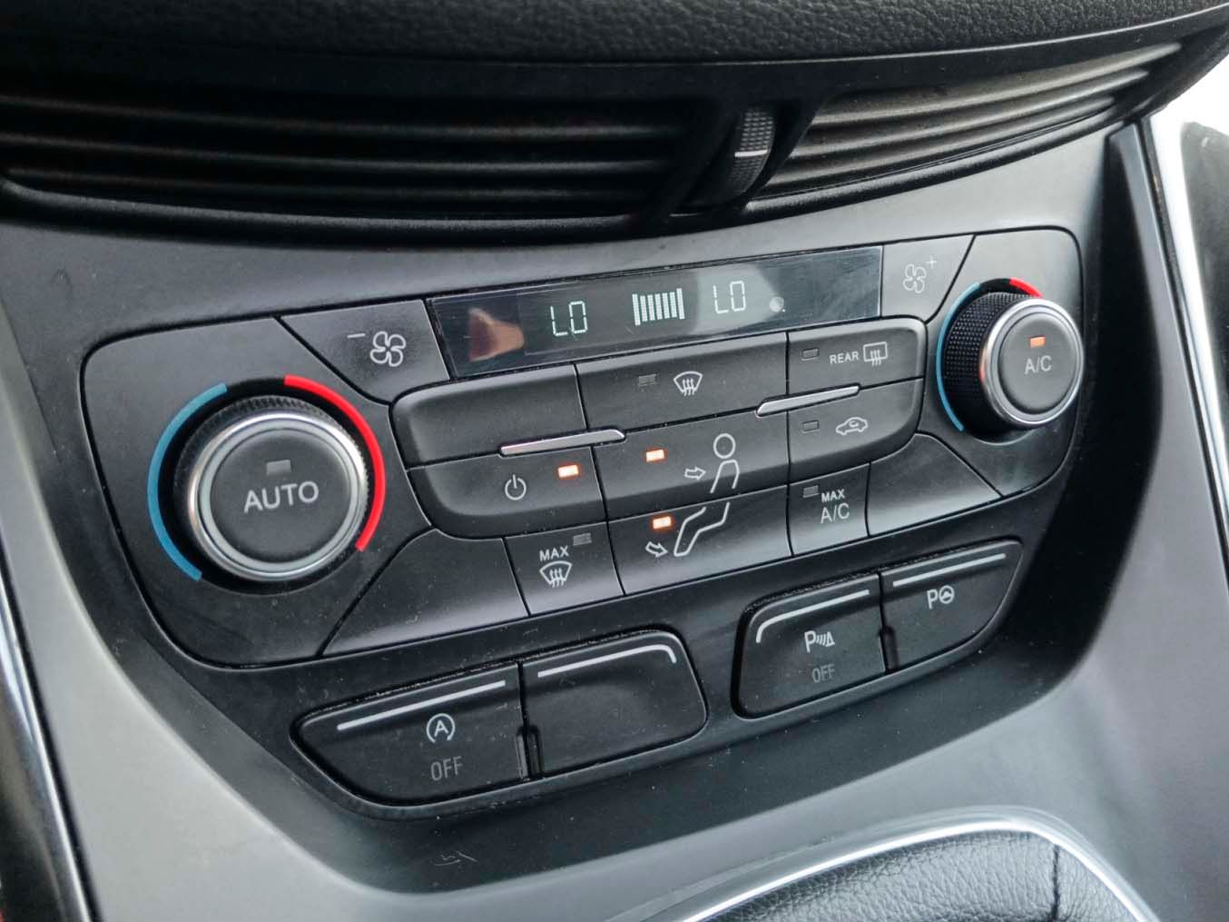 Ford Kuga 1.5 EcoBoost ST-Line 4x2 - foto 20