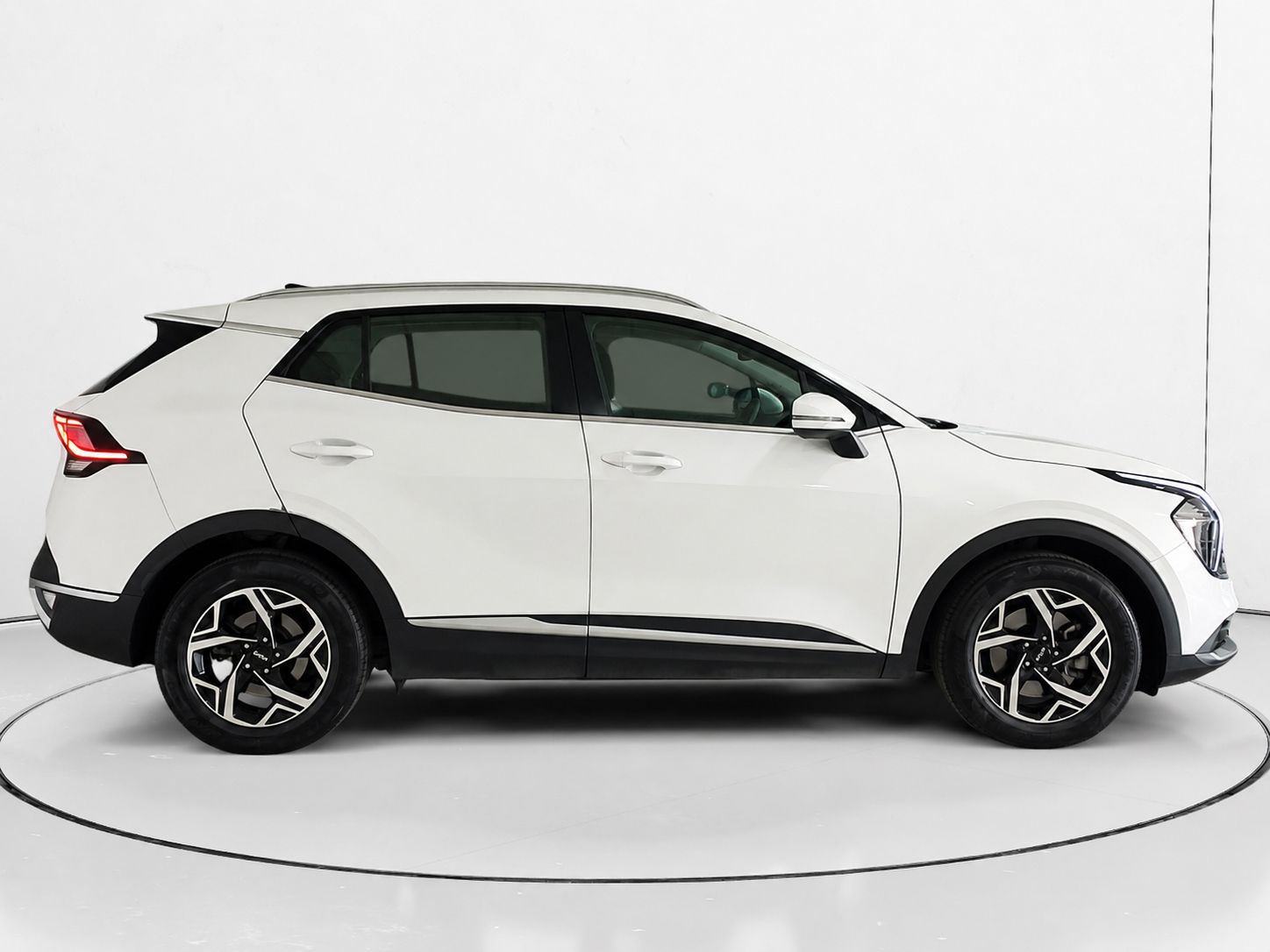 Kia Sportage 1.6 T-GDi MHEV Business 4x2 DCT - foto 2