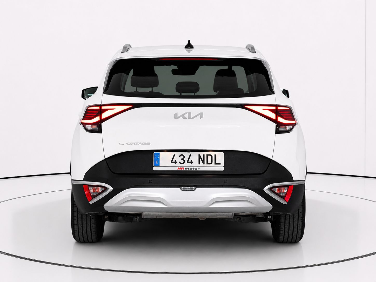 Kia Sportage 1.6 T-GDi MHEV Business 4x2 DCT - foto 4
