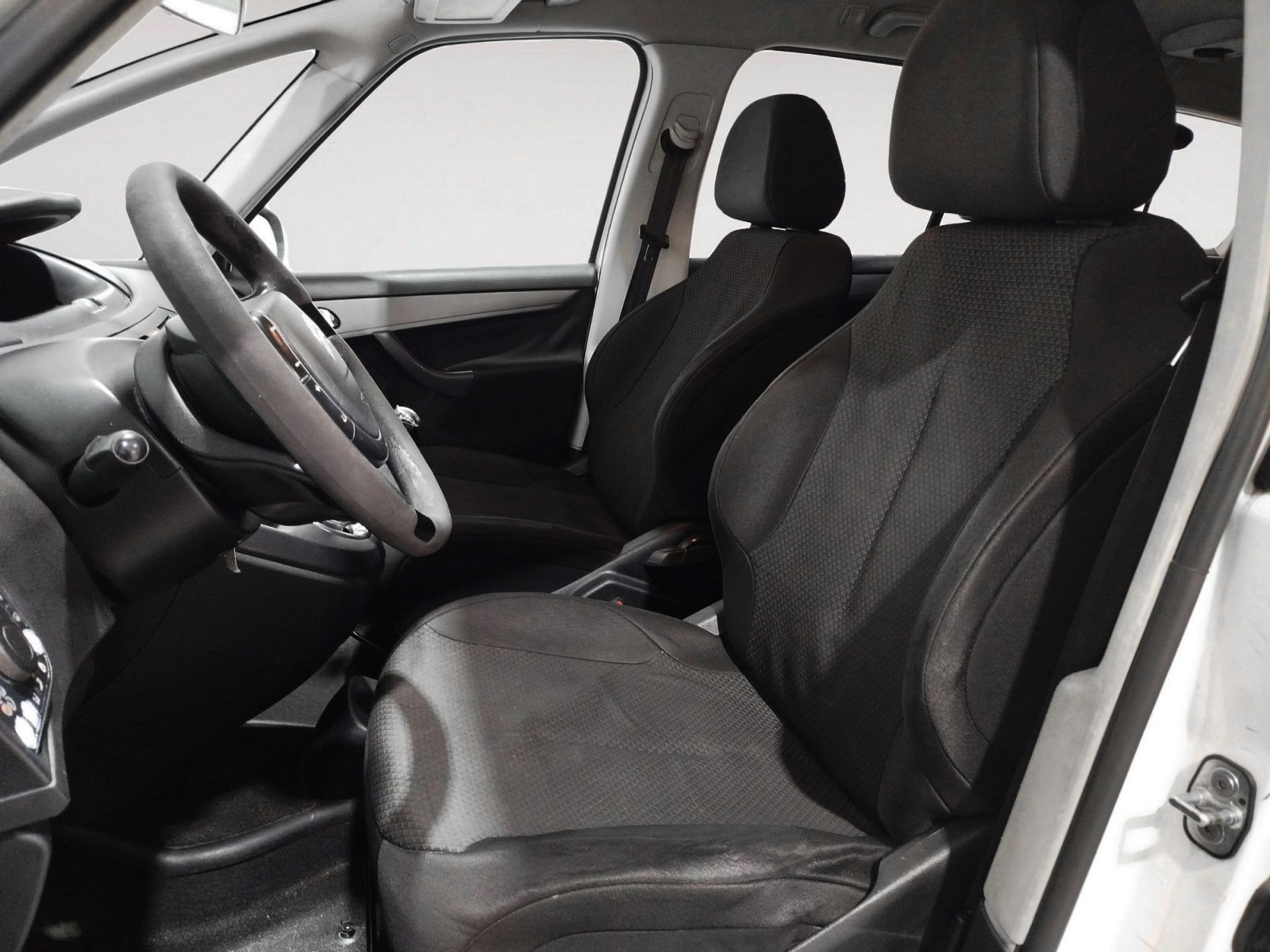Citroën C4 Picasso 1.6 VTi Business - foto 11