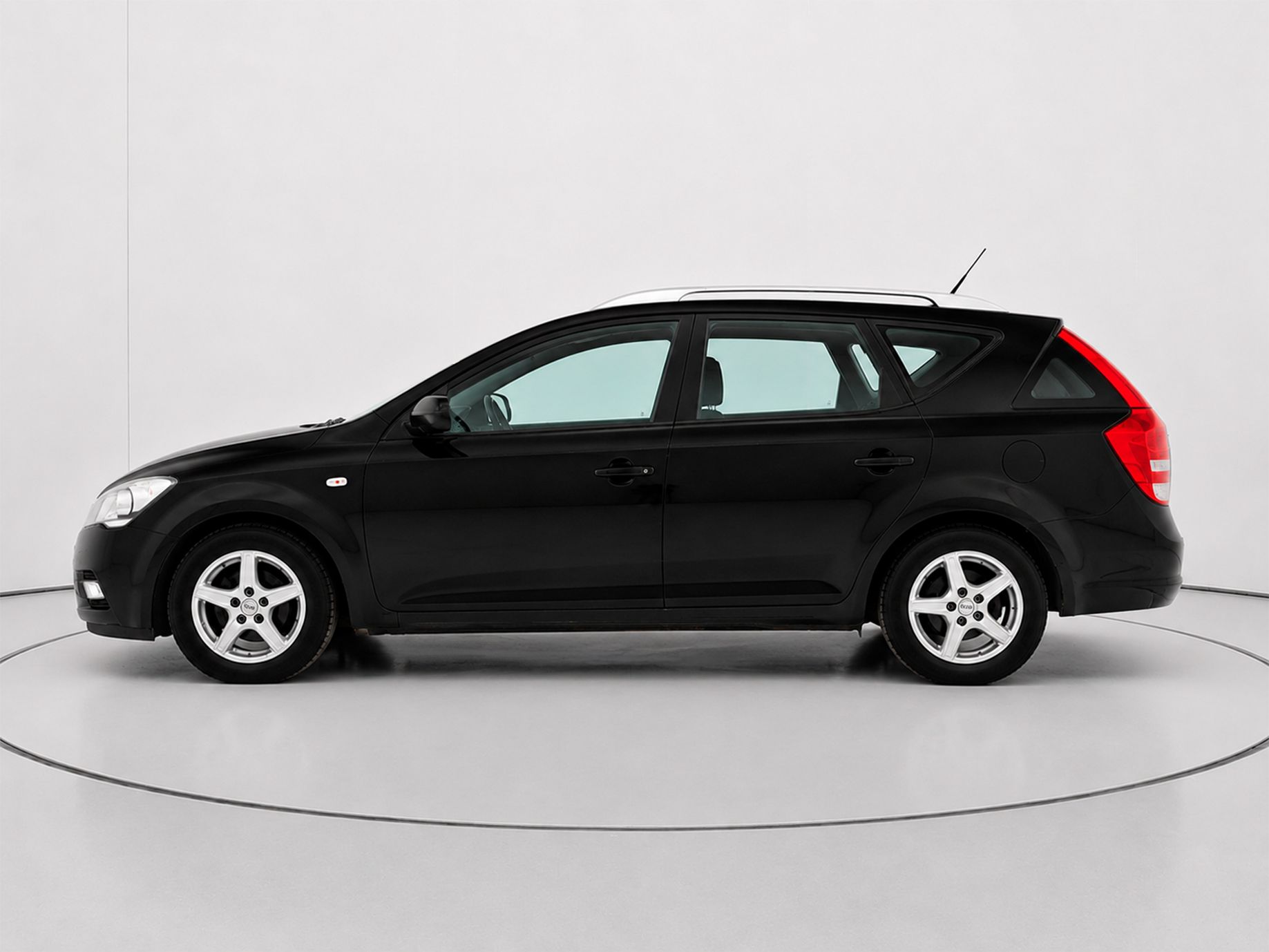 Kia Ceed 1.6 CRDi Eco-Dynamics Drive - foto 6