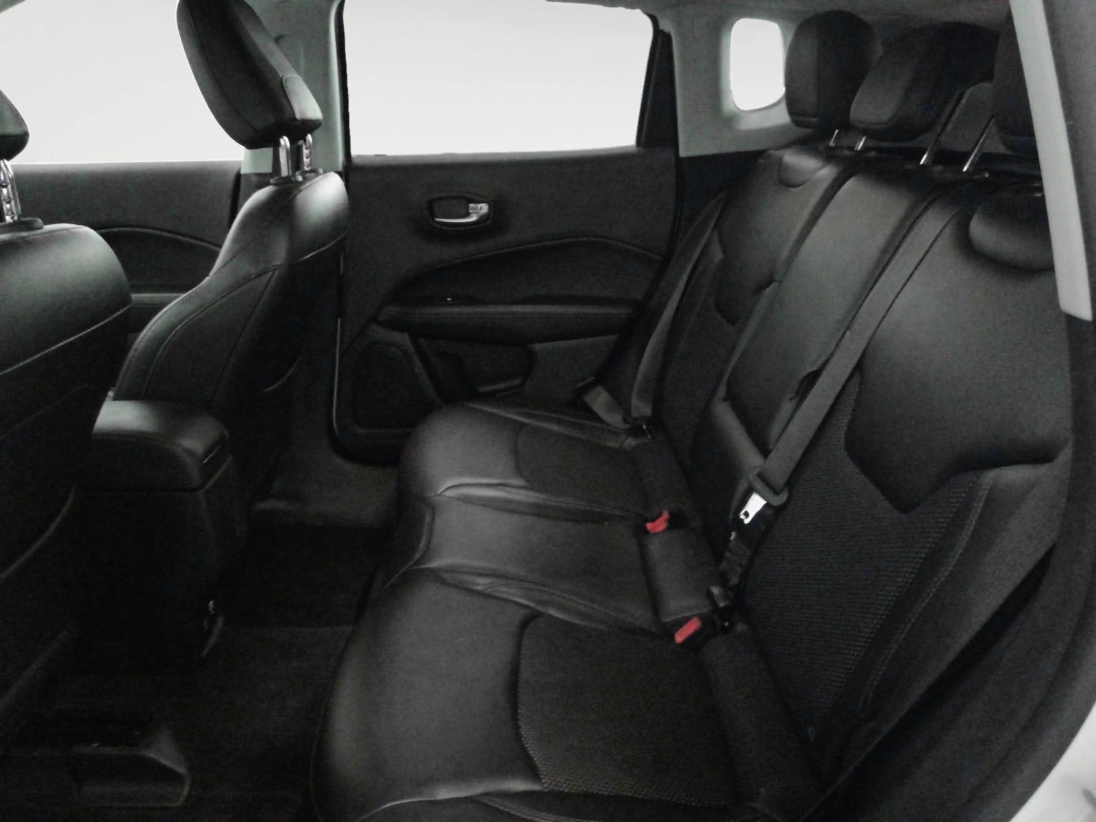 Jeep Compass 1.4 MultiAir Limited 4x2 - foto 36