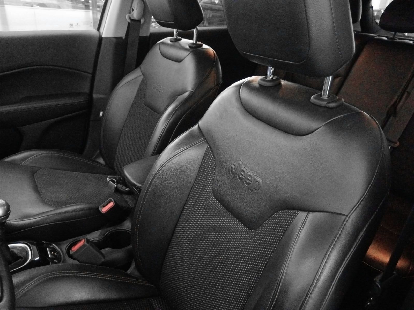 Jeep Compass 1.4 MultiAir Limited 4x2 - foto 46