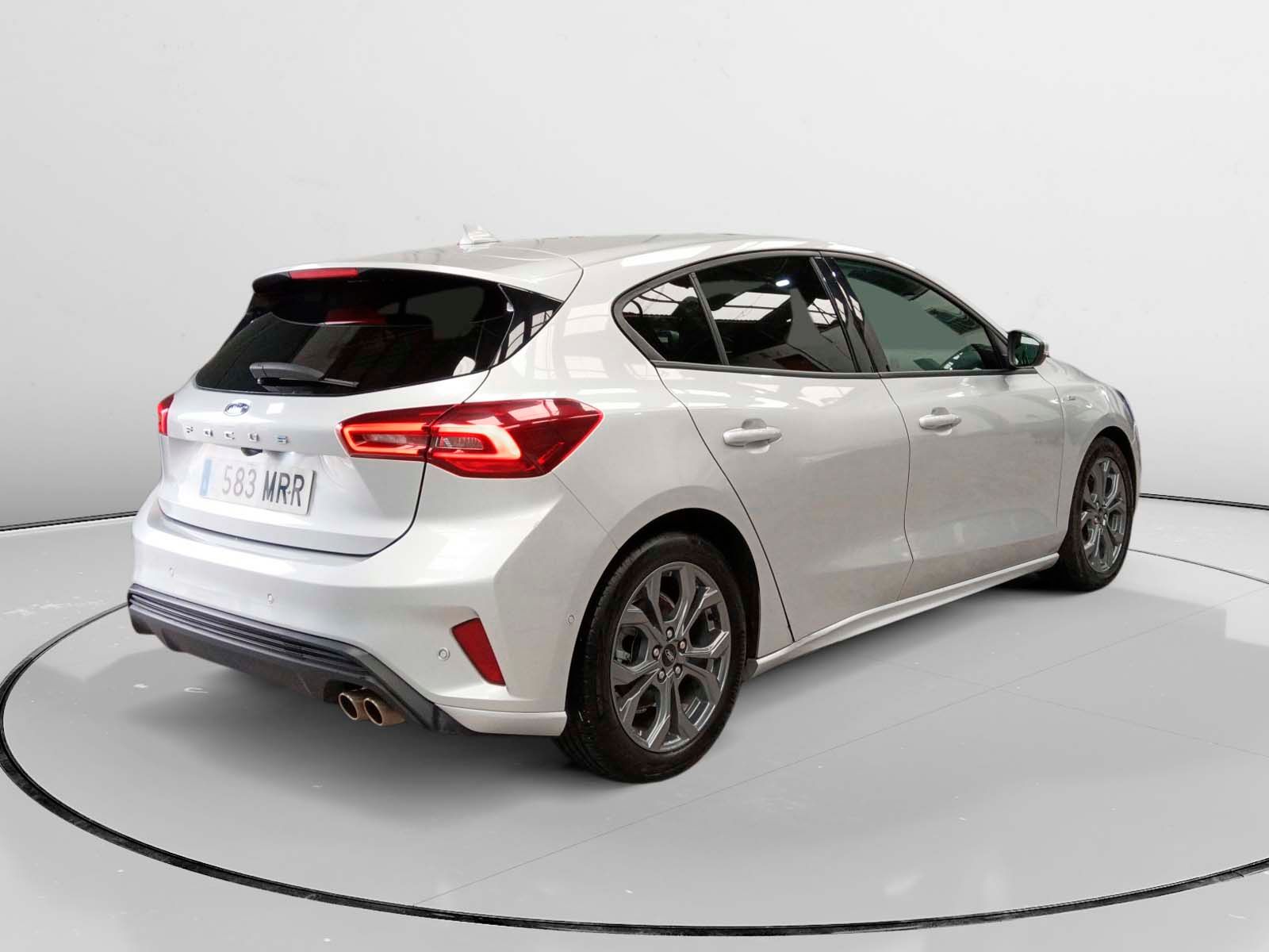 Ford Focus 1.0 EcoBoost MHEV ST-Line - foto 3