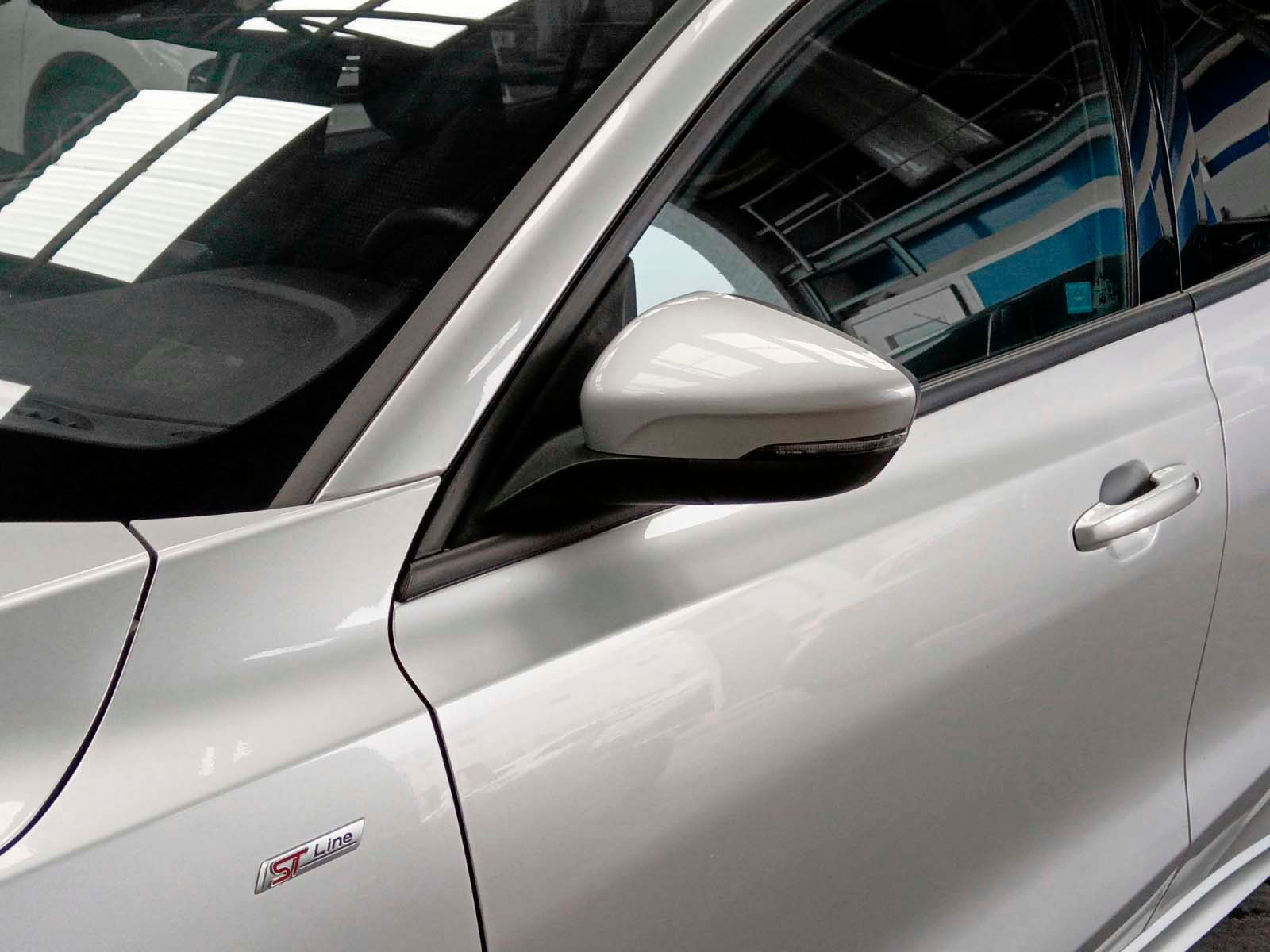 Ford Focus 1.0 EcoBoost MHEV ST-Line - foto 25